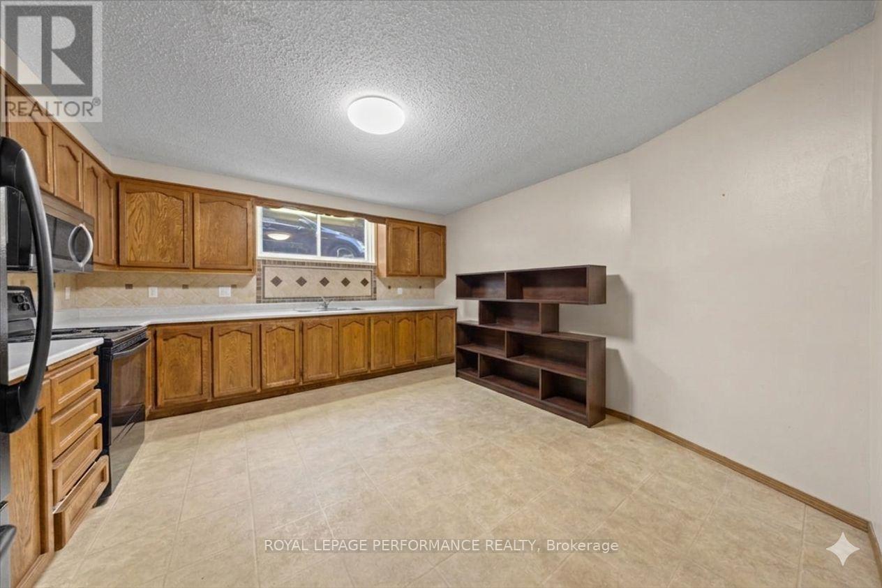 1702 Russell Road, Ottawa, Ontario  K1G 0M9 - Photo 17 - X13056632
