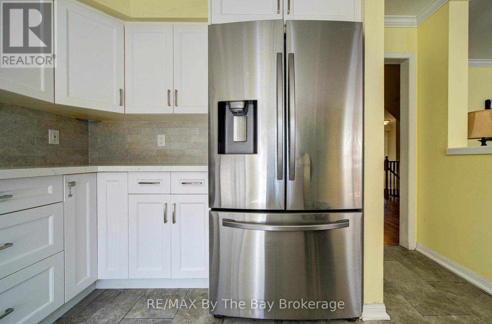 88 Wesley Avenue, Wasaga Beach, Ontario  L9Z 0B9 - Photo 12 - S13113882