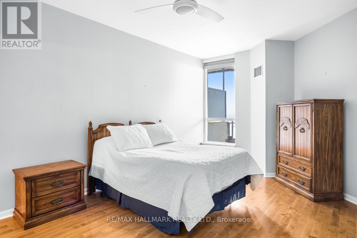 2707 - 228 Queens Quay W, Toronto, Ontario  M5J 2X1 - Photo 13 - C13113796