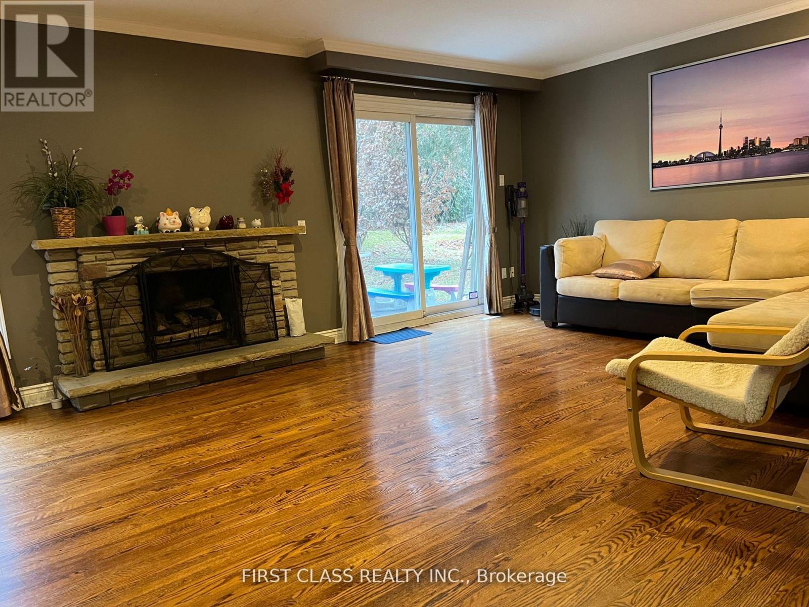 51 Ealing Drive, Toronto, Ontario  M2L 2R4 - Photo 8 - C13113820