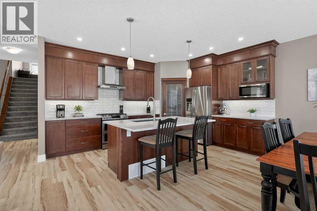385 Rainbow Falls Way, Chestermere, Alberta  T1X 1S6 - Photo 14 - A2304494
