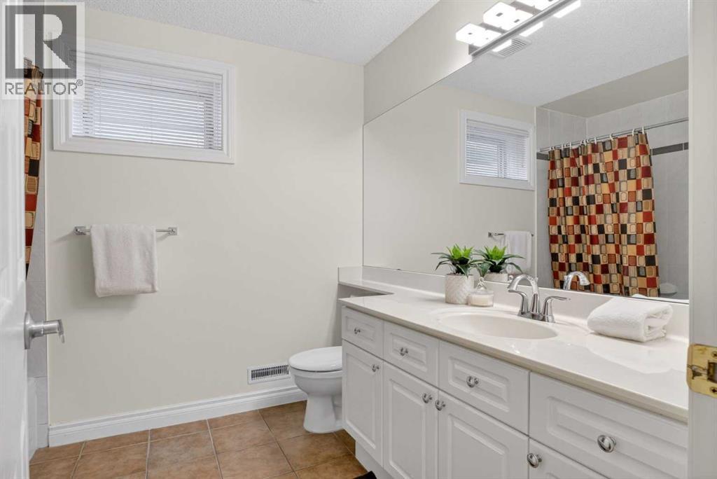 7051 Christie Briar Manor SW, Calgary, Alberta  T3H 2H5 - Photo 44 - A2307304