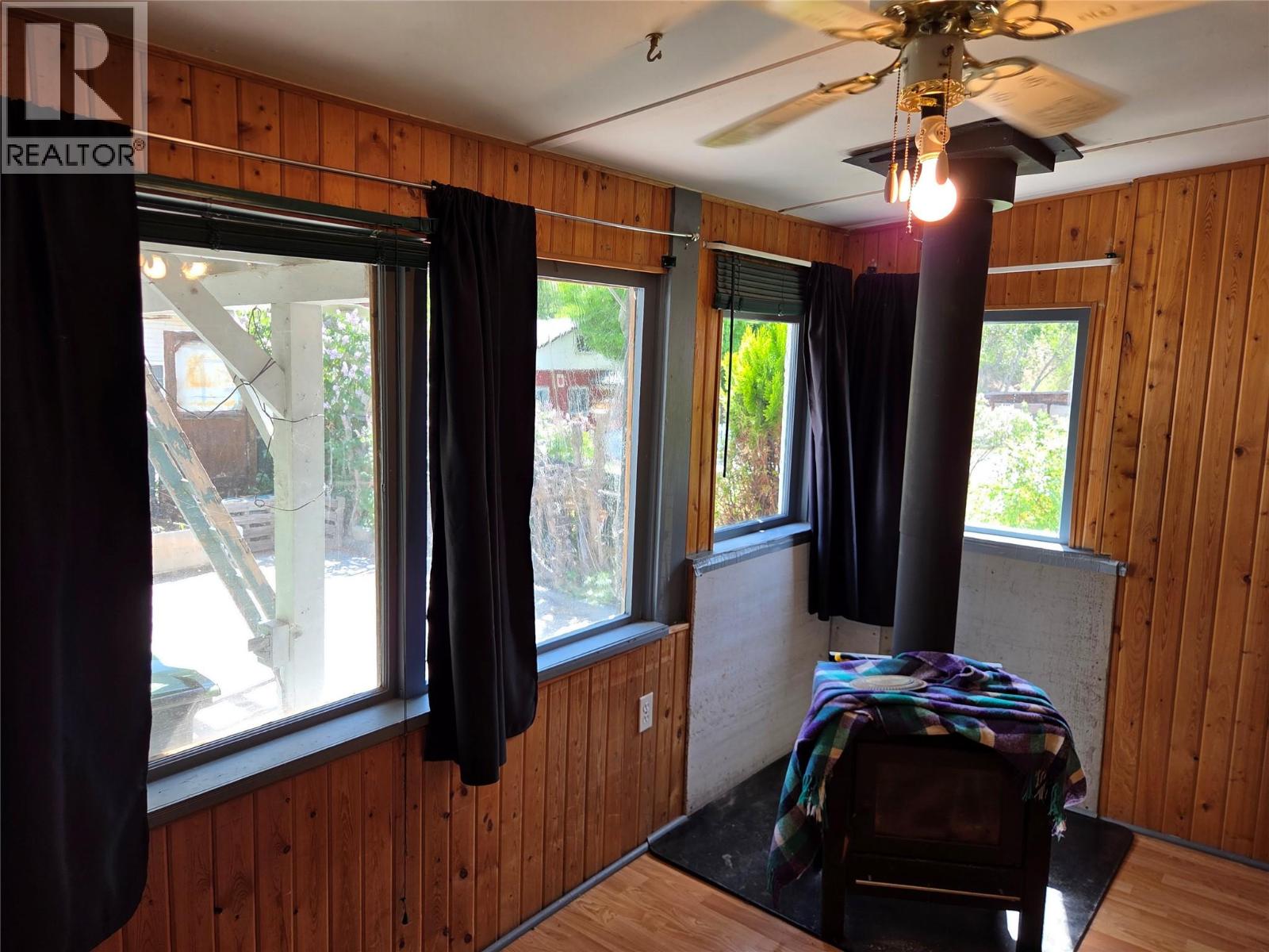 840 Cawston Avenue, Hedley, British Columbia  V0X 1K0 - Photo 9 - 10387030