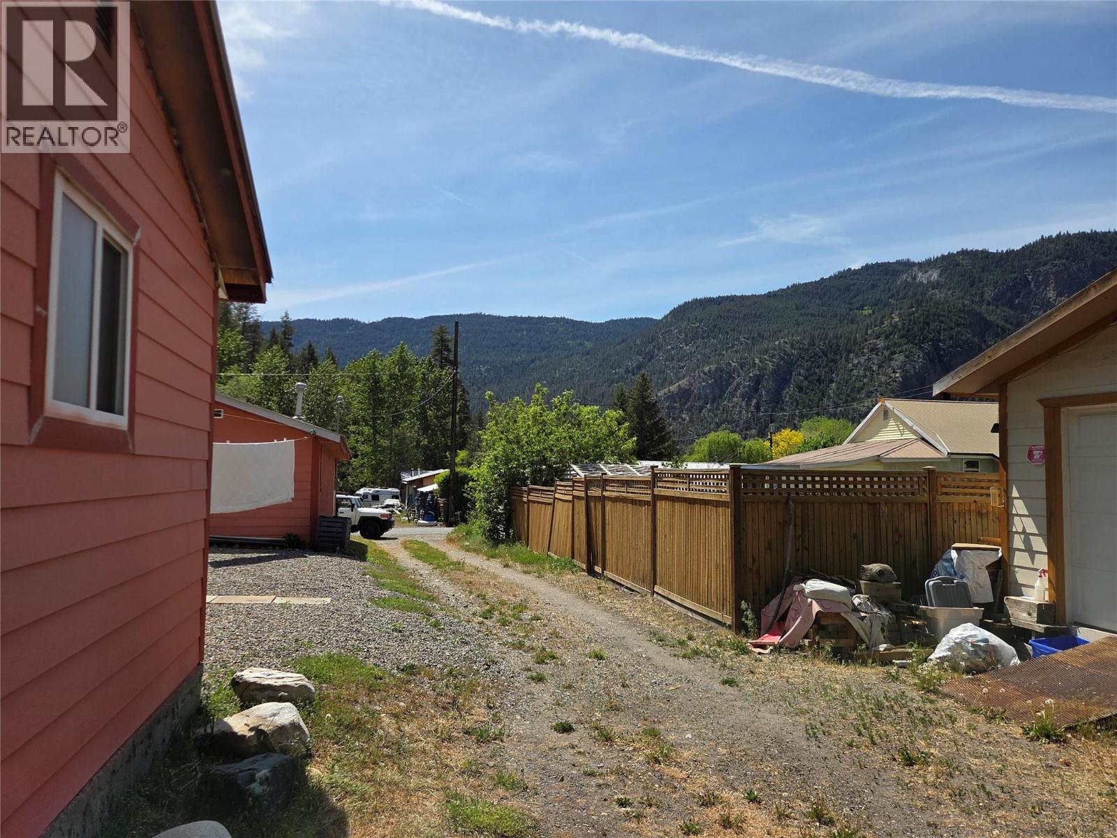 840 Cawston Avenue, Hedley, British Columbia  V0X 1K0 - Photo 30 - 10387030