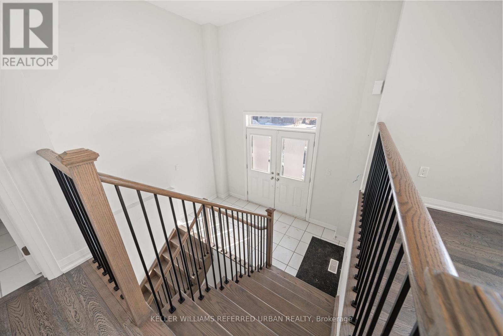 1466 Stovell Crescent, Innisfil (Lefroy), Ontario  L0L 1W0 - Photo 2 - N13113802