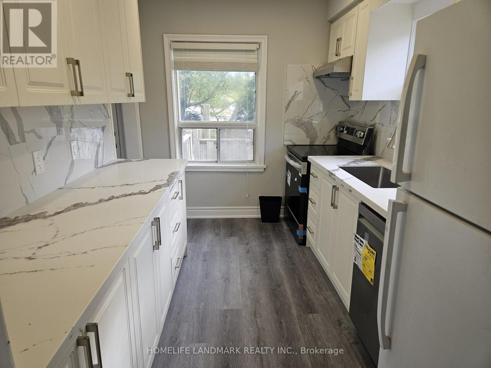 21 Highland Park Boulevard, Markham (Grandview), Ontario  L3T 1B2 - Photo 3 - N13113916