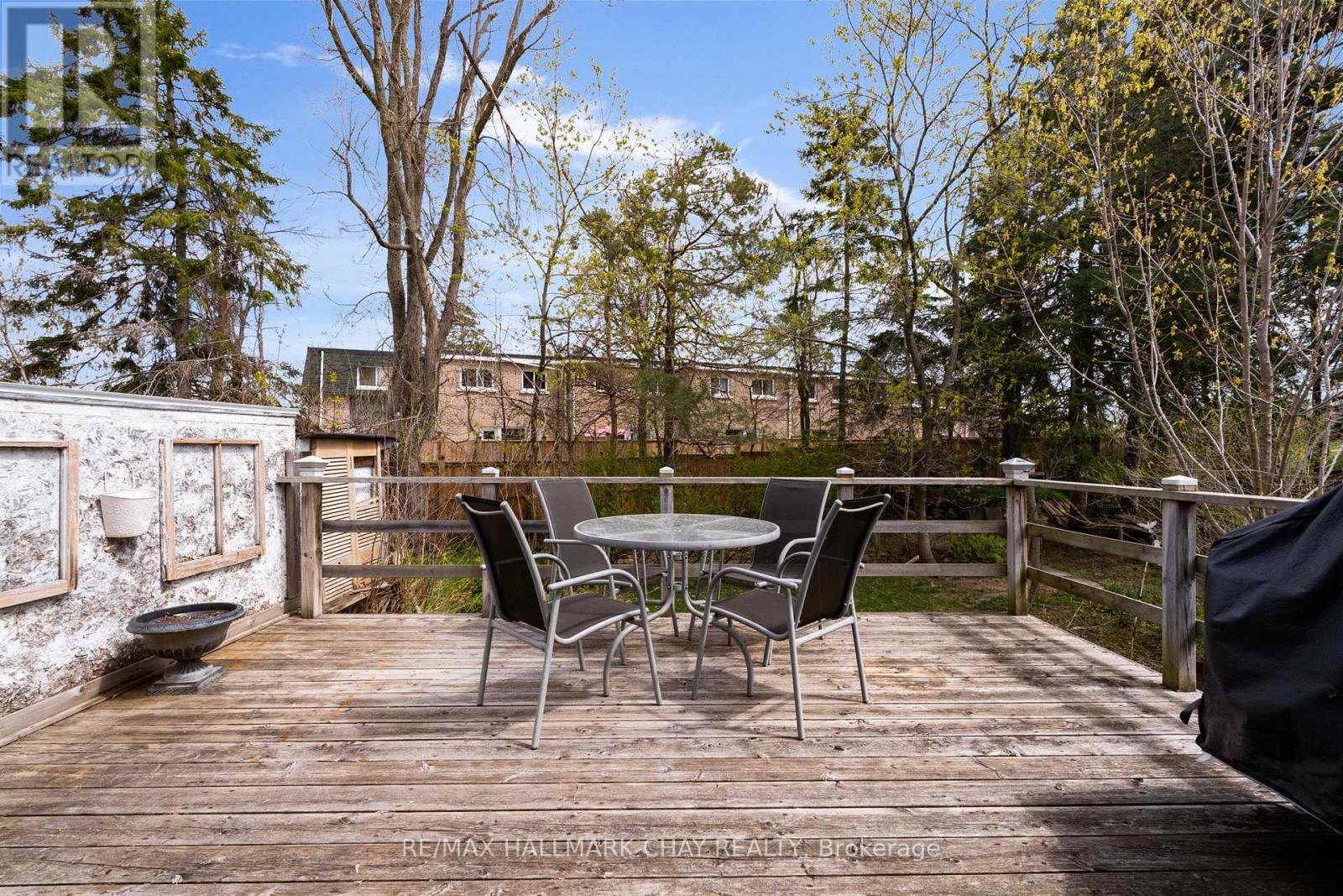 33 Davies Crescent, Barrie, Ontario  L4M 2M4 - Photo 23 - S13113770