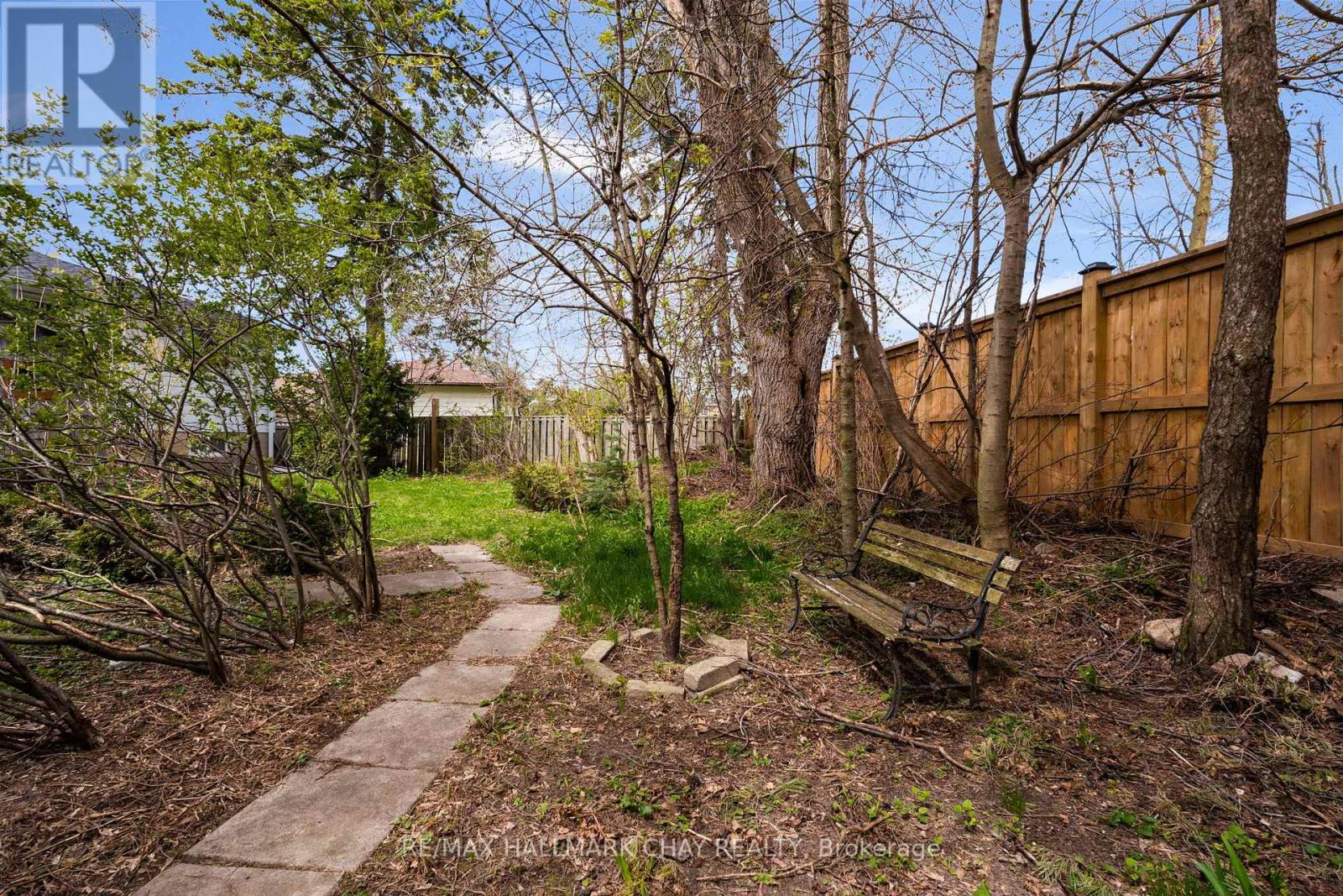 33 Davies Crescent, Barrie, Ontario  L4M 2M4 - Photo 31 - S13113770