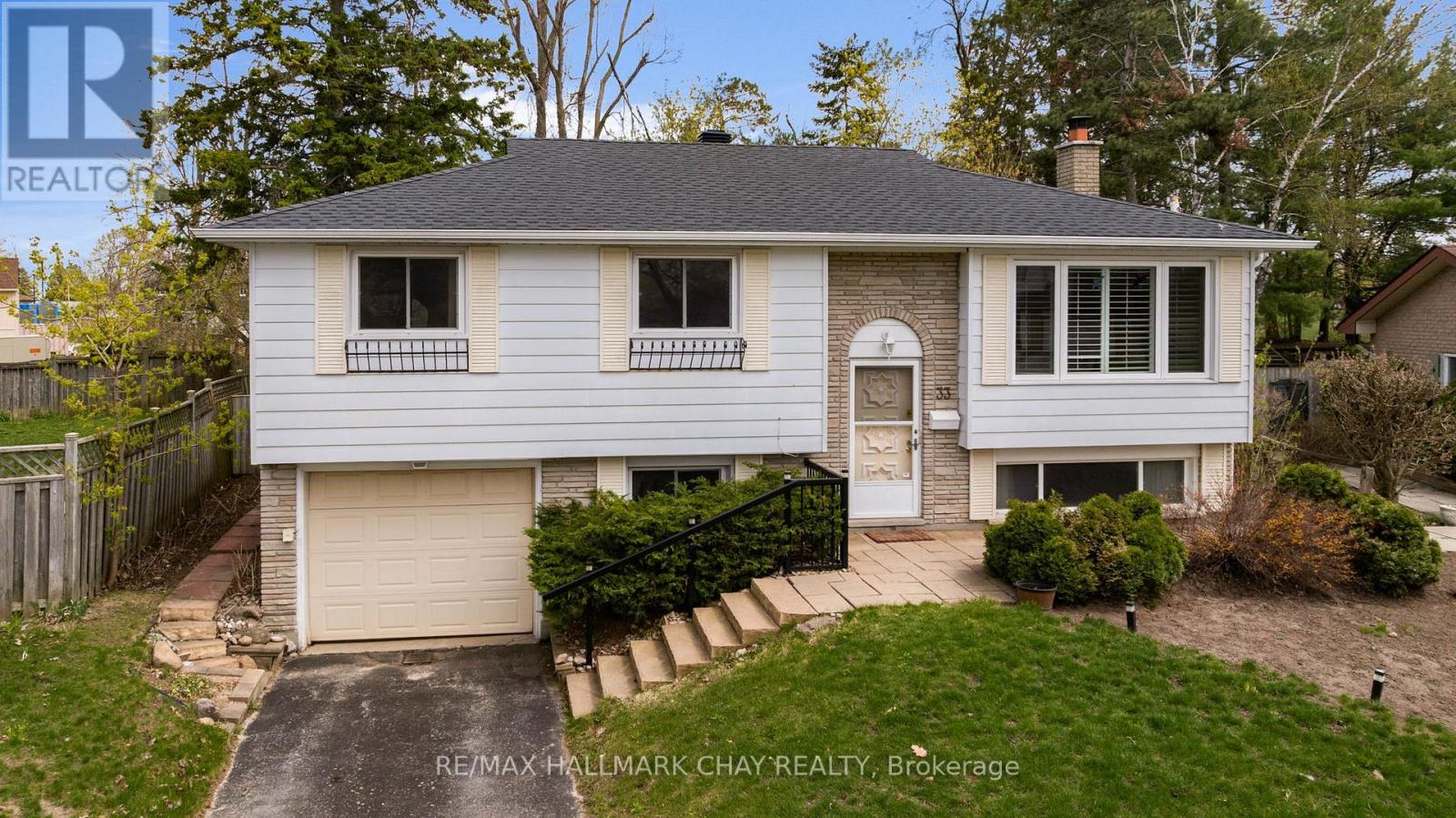 33 Davies Crescent, Barrie, Ontario  L4M 2M4 - Photo 32 - S13113770