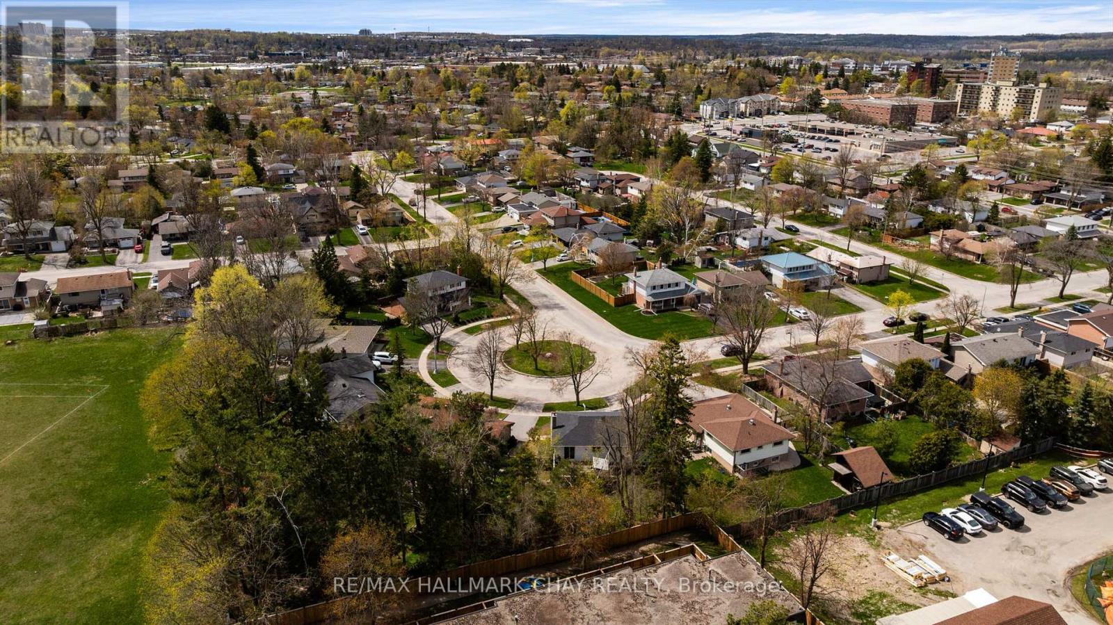 33 Davies Crescent, Barrie, Ontario  L4M 2M4 - Photo 36 - S13113770