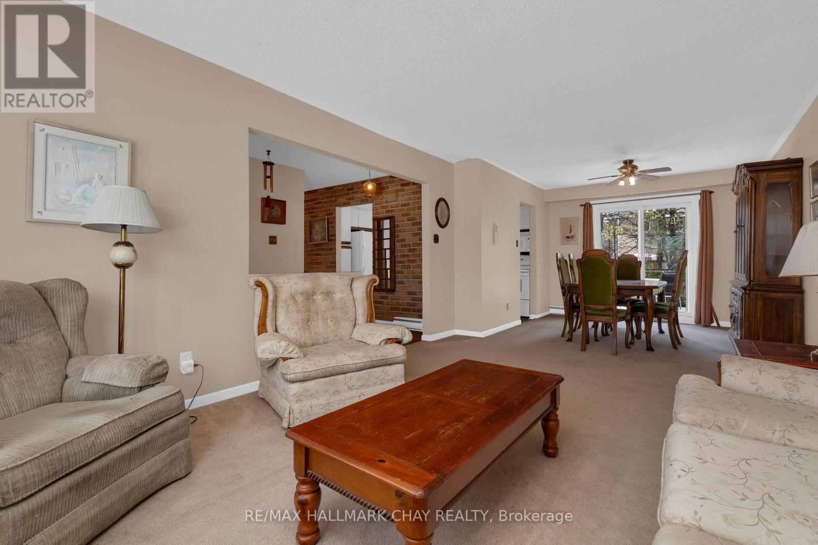 33 Davies Crescent, Barrie, Ontario  L4M 2M4 - Photo 7 - S13113770