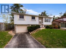 33 DAVIES CRESCENT, Barrie, Ontario