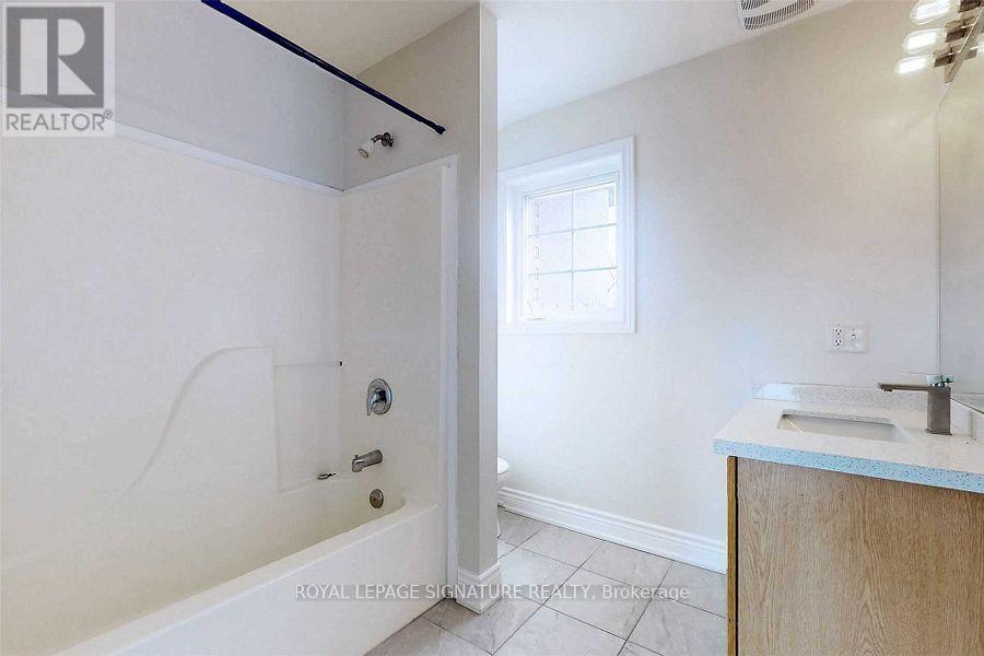9 Sydenham Wells, Barrie, Ontario  L4M 6R3 - Photo 22 - S13113780