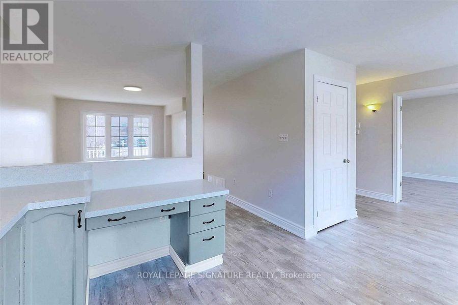 9 Sydenham Wells, Barrie, Ontario  L4M 6R3 - Photo 9 - S13113780
