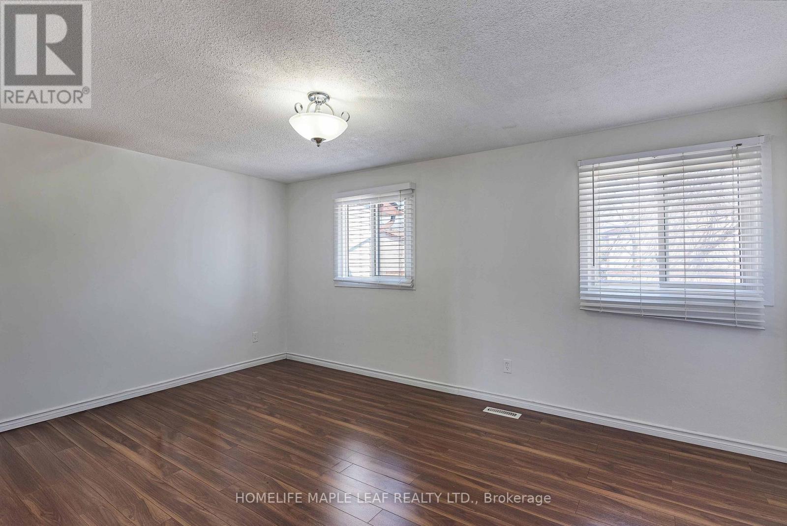 57 - 45 Hansen Road N, Brampton, Ontario  L6V 3C5 - Photo 19 - W12872430