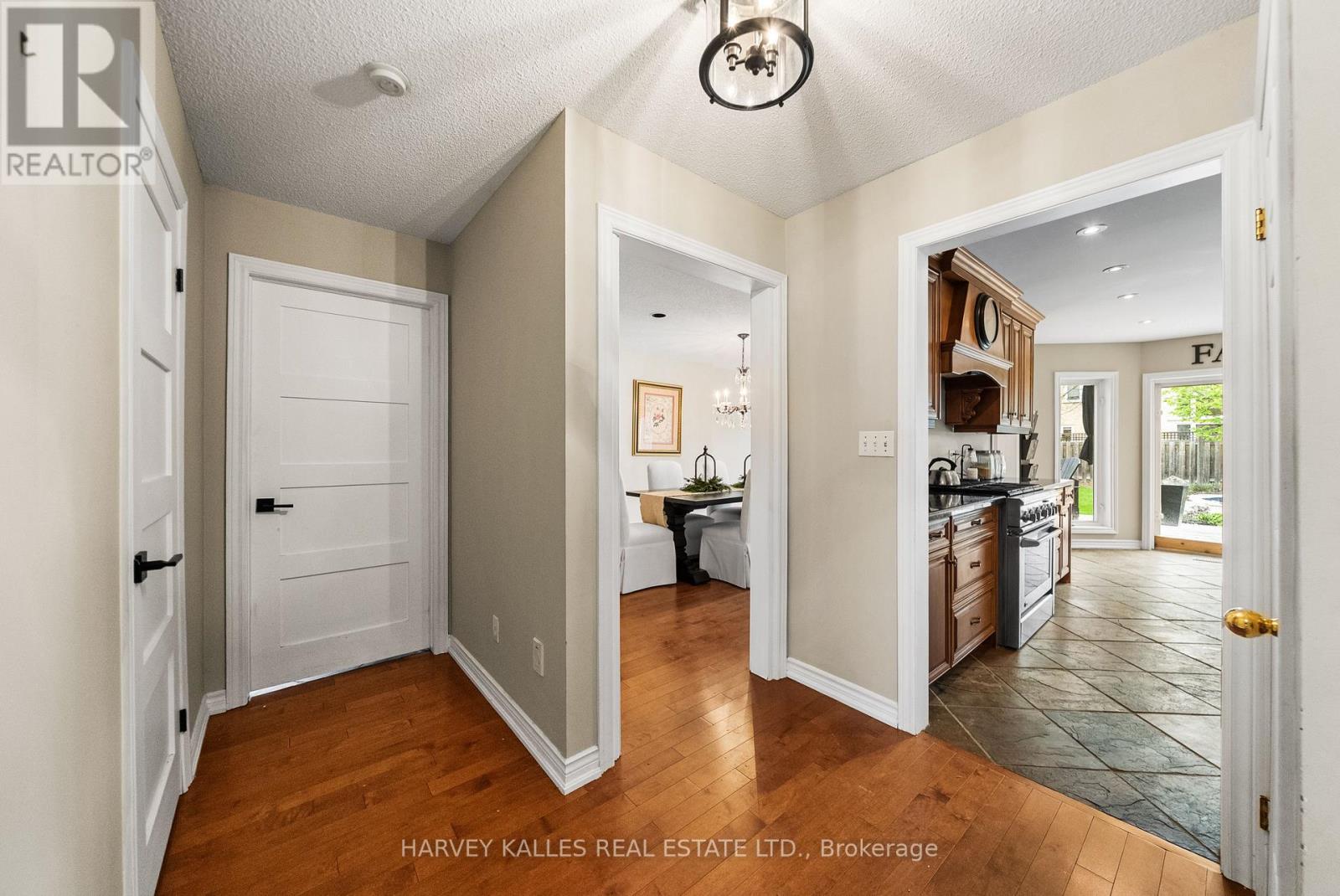 2139 Bushtrail Court, Burlington, Ontario  L7M 4B2 - Photo 20 - W13113772
