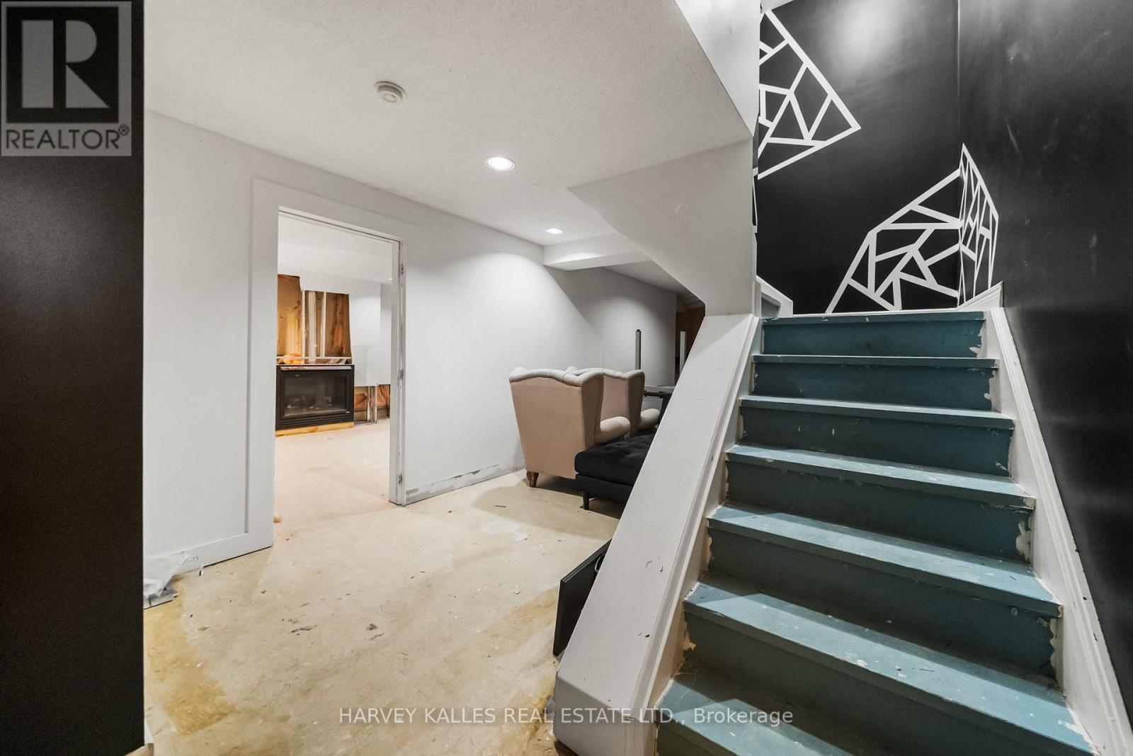 2139 Bushtrail Court, Burlington, Ontario  L7M 4B2 - Photo 45 - W13113772
