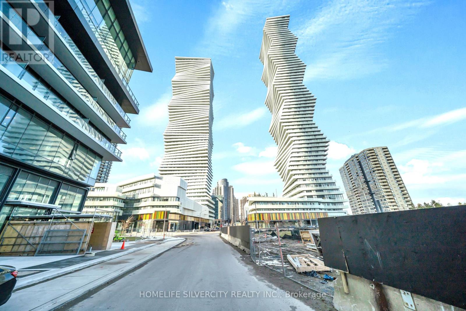 3908 - 3900 Confederation Parkway, Mississauga, Ontario  L5B 0M3 - Photo 3 - W13113776