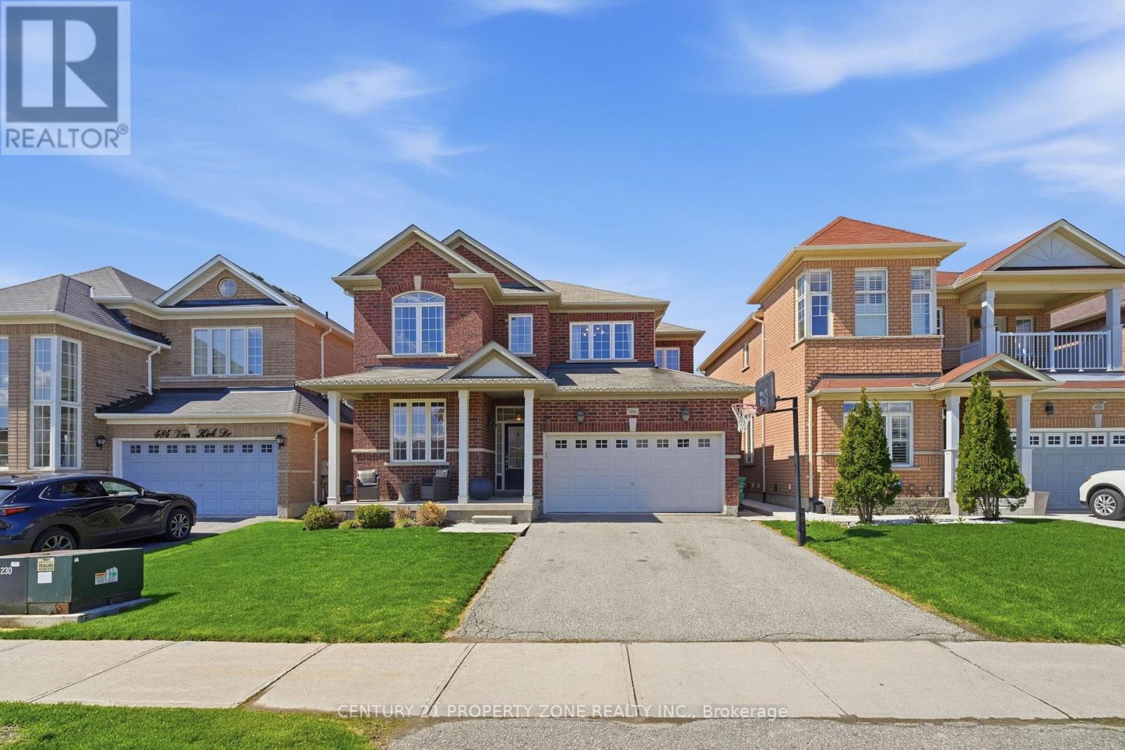 486 Van Kirk Drive, Brampton, Ontario  L7A 0M8 - Photo 3 - W13113778