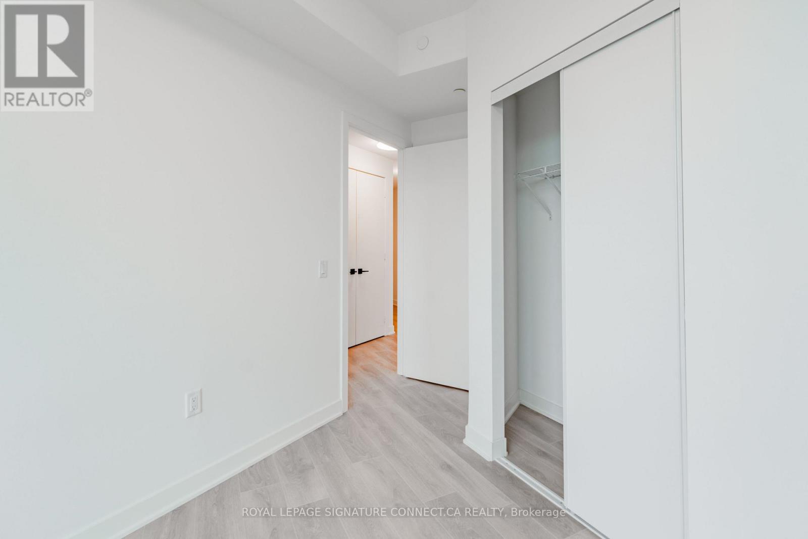 2107 - 1185 Dupont Street, Toronto, Ontario  M6H 0G5 - Photo 12 - W13113800