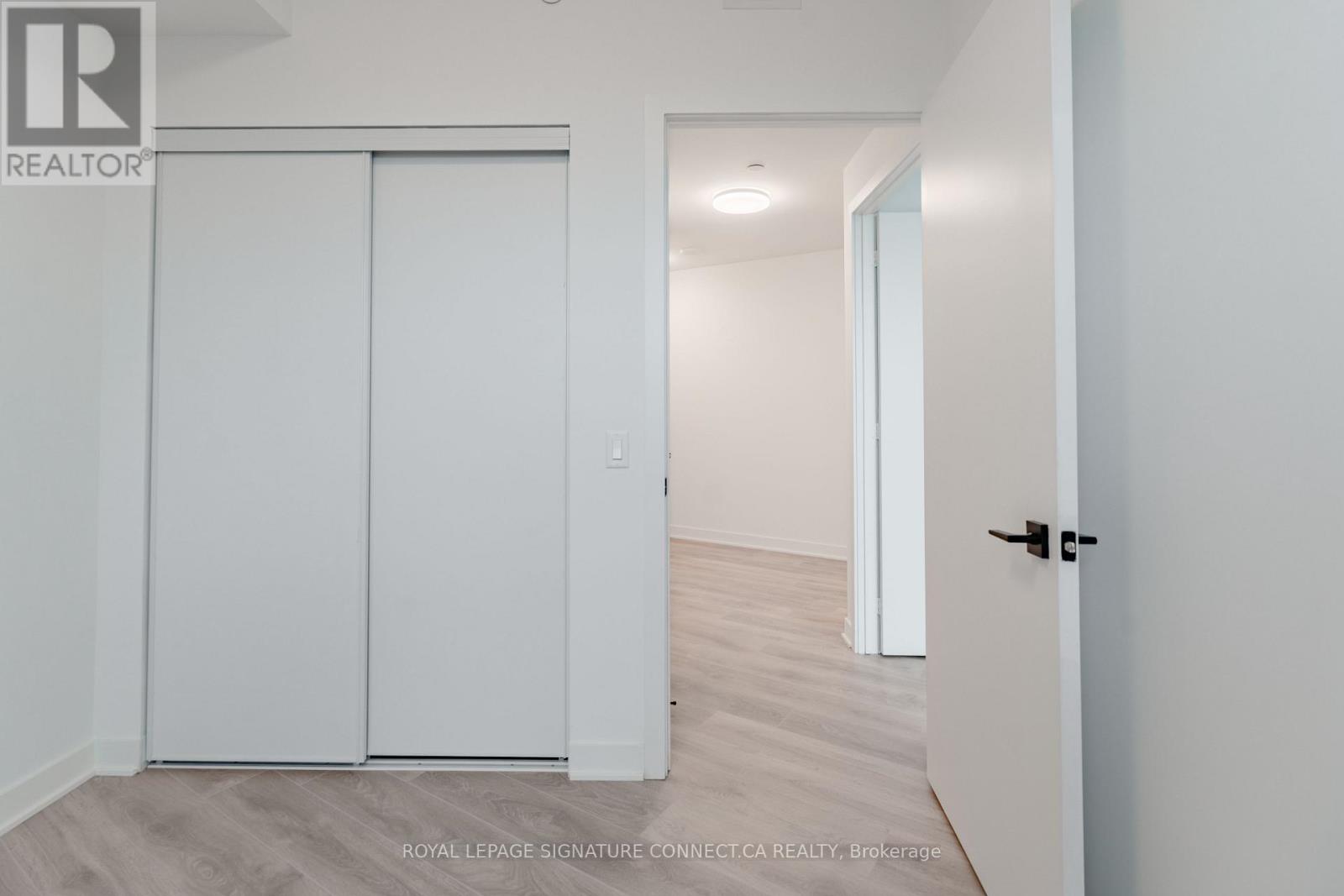 2107 - 1185 Dupont Street, Toronto, Ontario  M6H 0G5 - Photo 16 - W13113800
