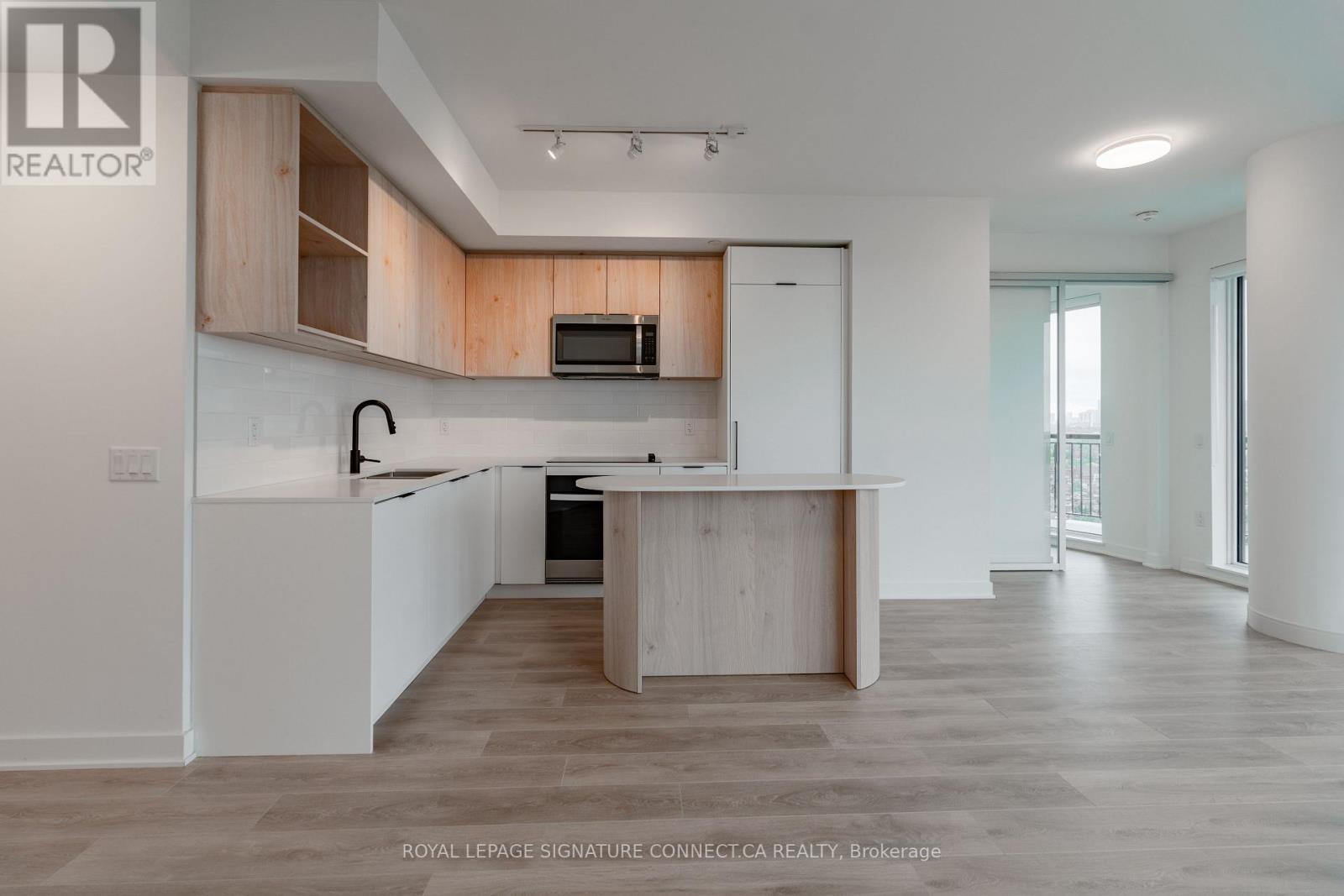 2107 - 1185 Dupont Street, Toronto, Ontario  M6H 0G5 - Photo 3 - W13113800