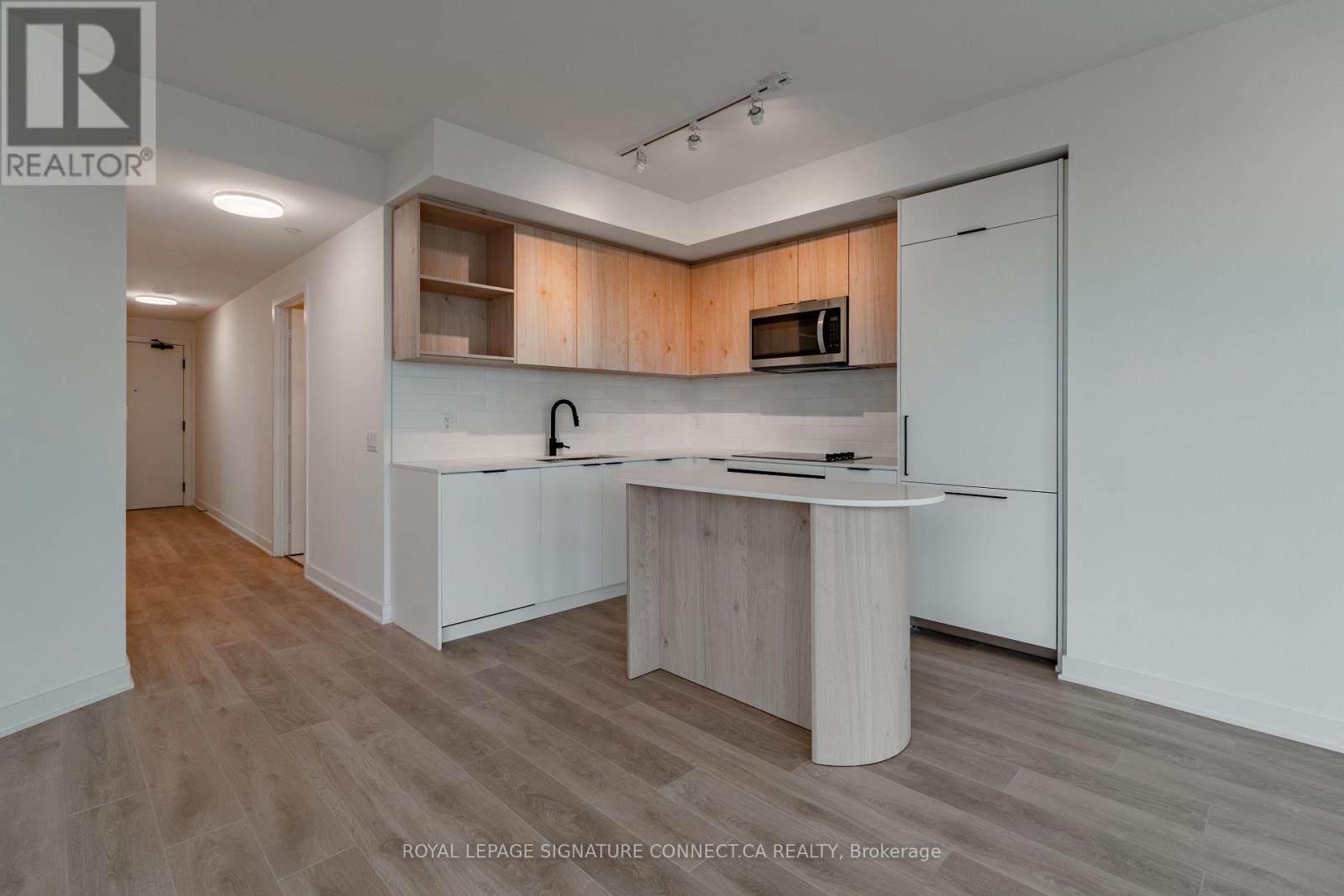2107 - 1185 Dupont Street, Toronto, Ontario  M6H 0G5 - Photo 4 - W13113800