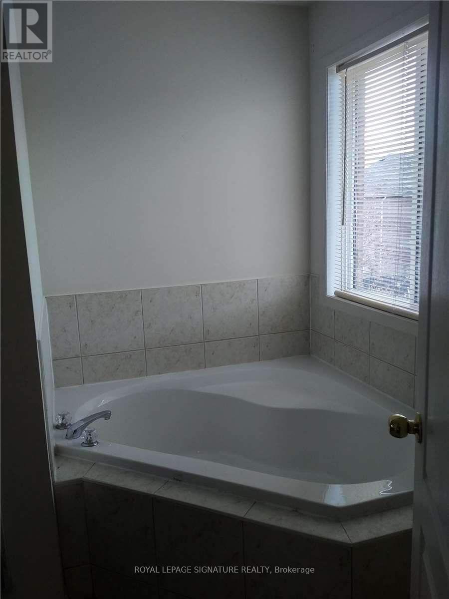 930 Gazley Circle, Milton, Ontario  L9T 5L3 - Photo 18 - W13113814