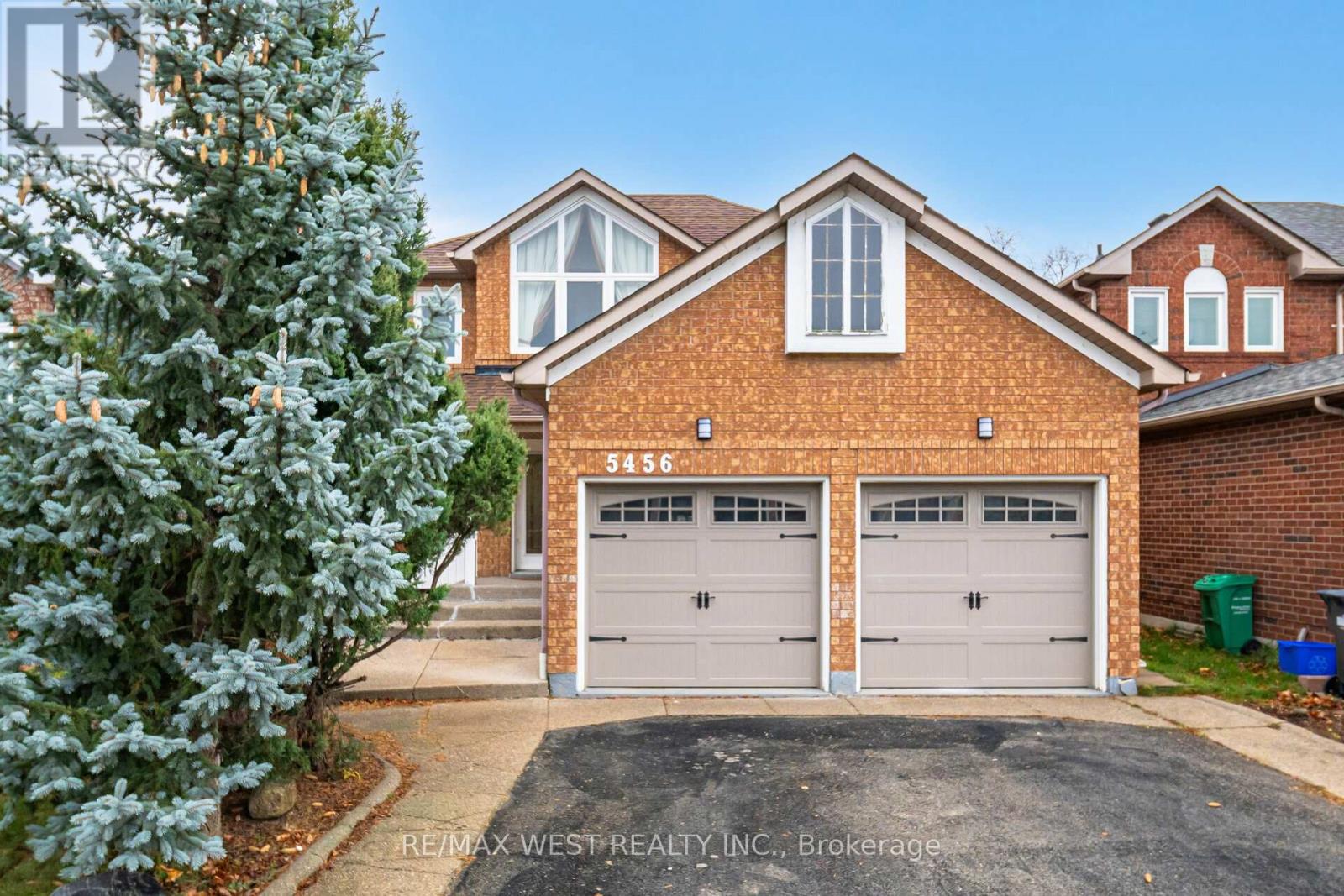 Main - 5456 Whitehorn Avenue, Mississauga, Ontario  L5V 1V5 - Photo 1 - W13113822