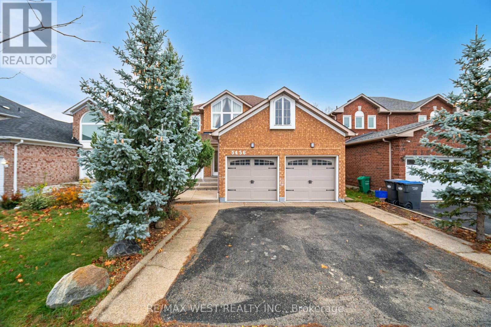Main - 5456 Whitehorn Avenue, Mississauga, Ontario  L5V 1V5 - Photo 2 - W13113822