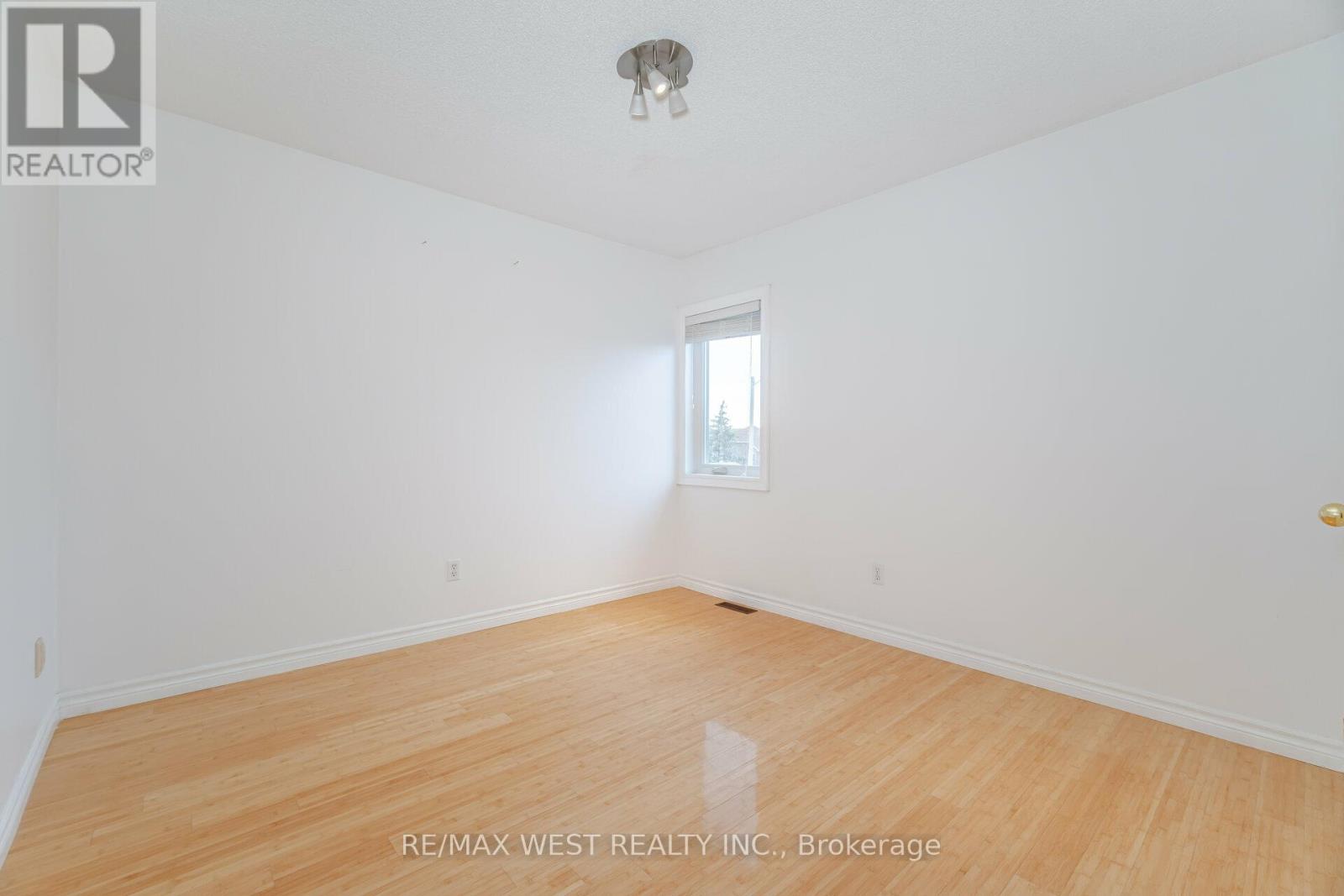 Main - 5456 Whitehorn Avenue, Mississauga, Ontario  L5V 1V5 - Photo 35 - W13113822