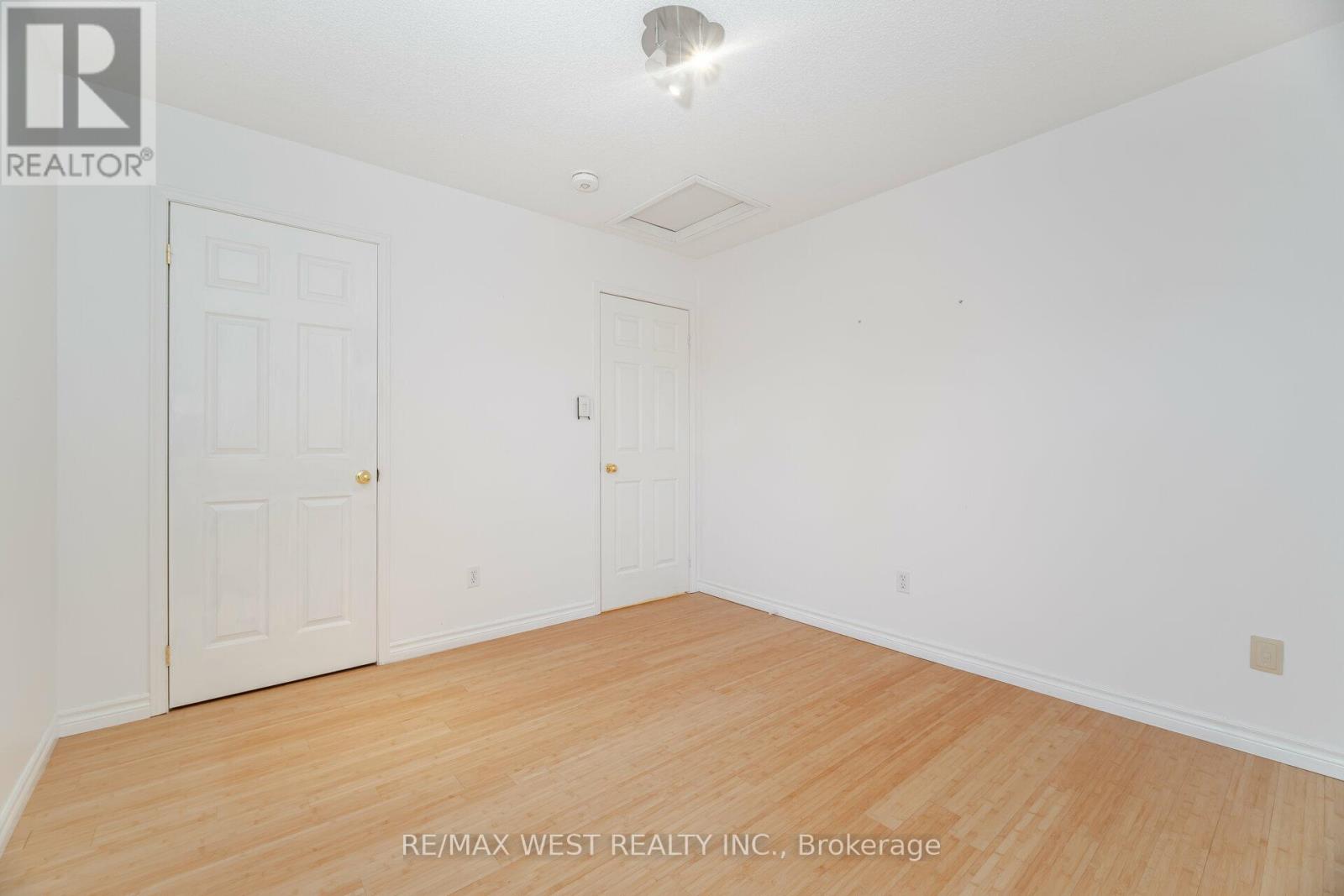 Main - 5456 Whitehorn Avenue, Mississauga, Ontario  L5V 1V5 - Photo 36 - W13113822