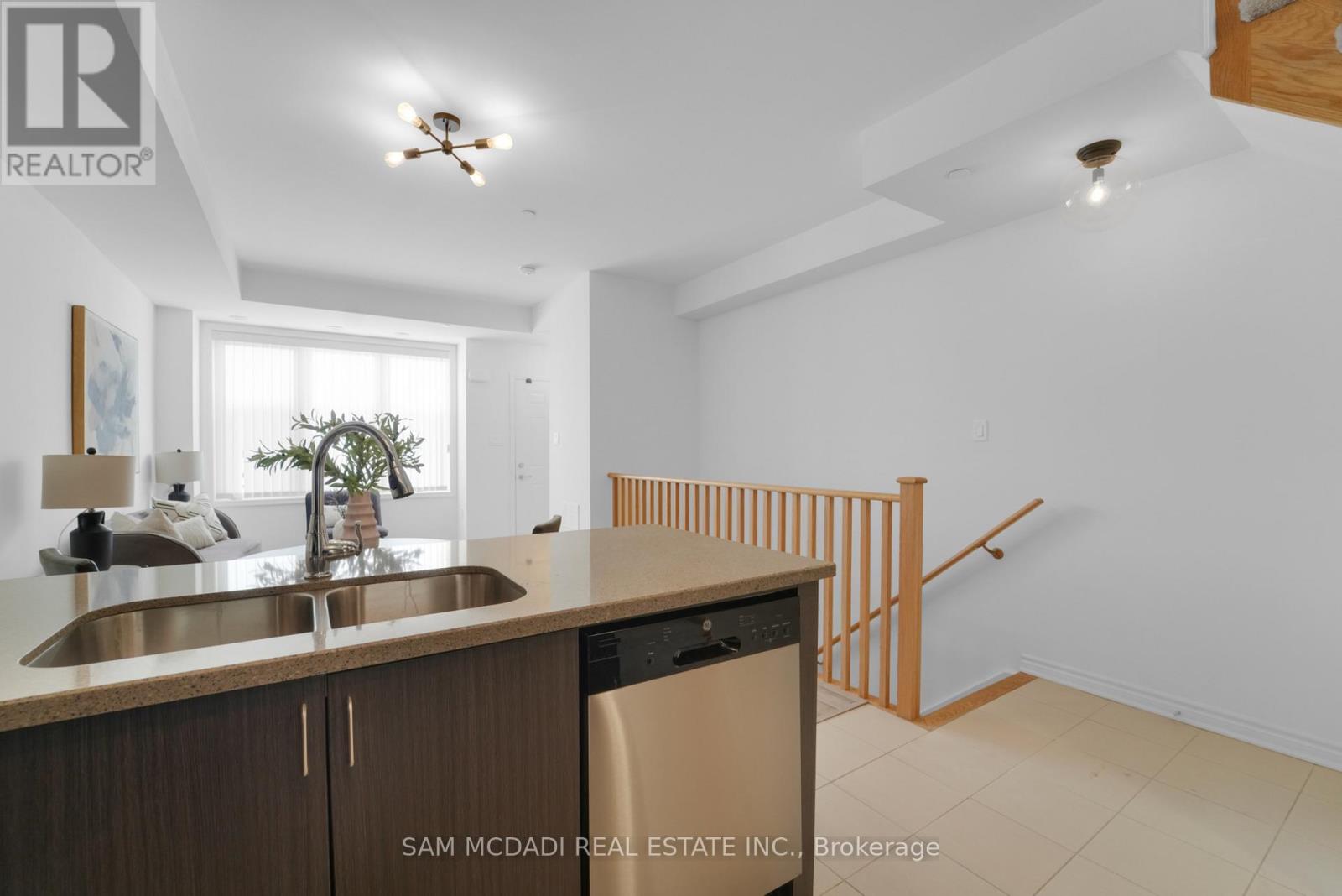 14 - 1150 Stroud Lane, Mississauga, Ontario  L5J 1L4 - Photo 8 - W13113834
