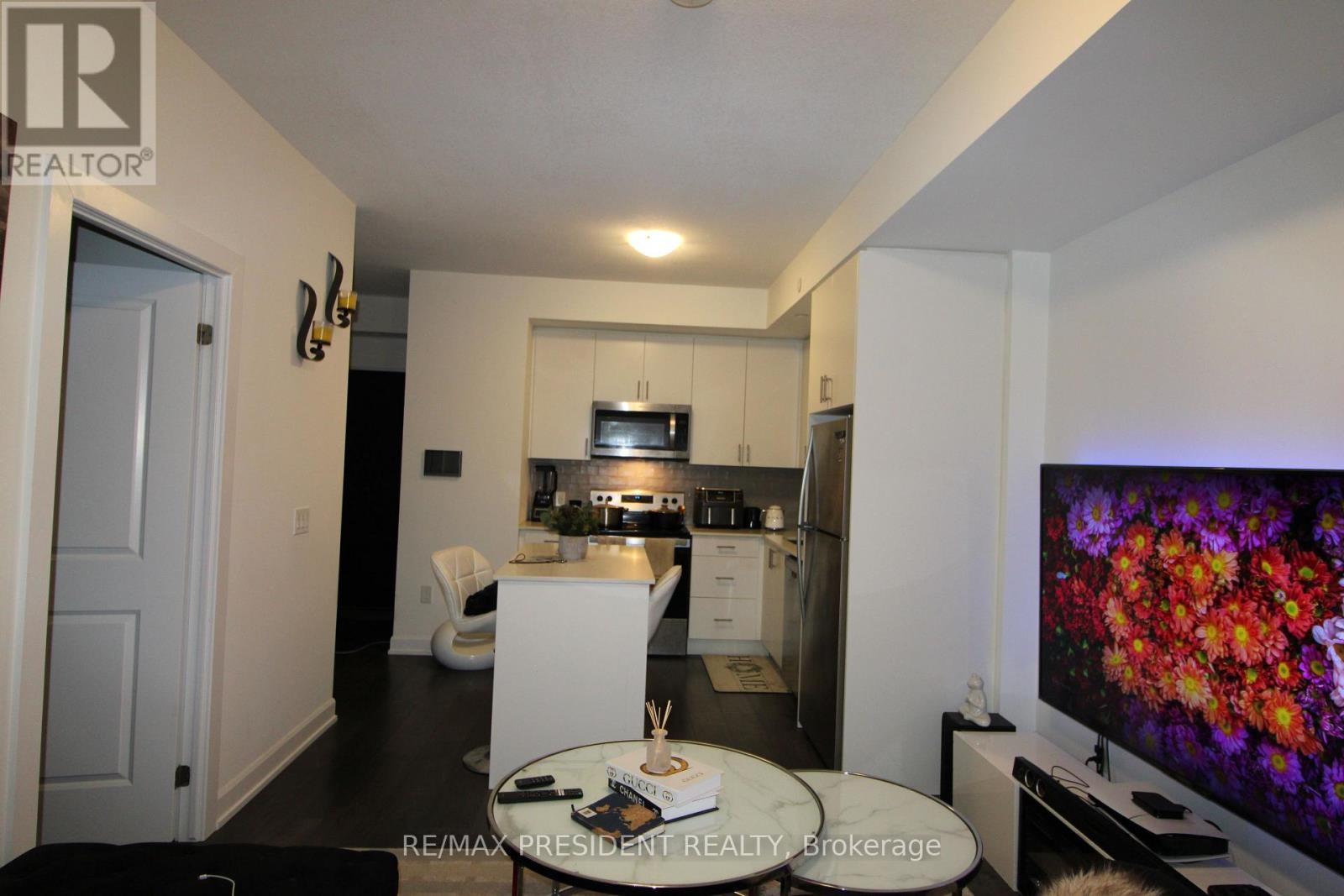 718 - 3220 William Coltson Avenue, Oakville, Ontario  L6H 7X9 - Photo 6 - W13113864