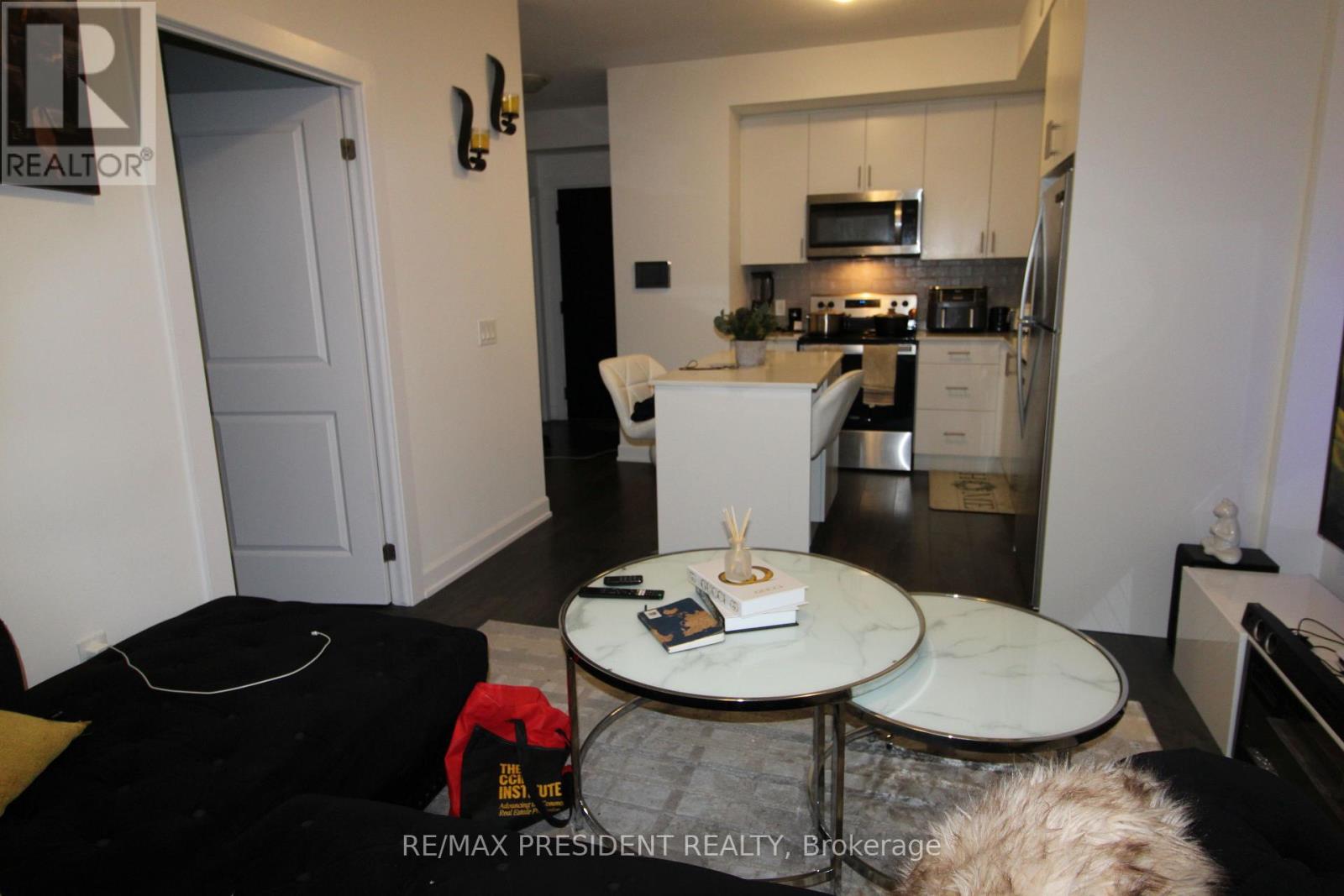 718 - 3220 William Coltson Avenue, Oakville, Ontario  L6H 7X9 - Photo 7 - W13113864