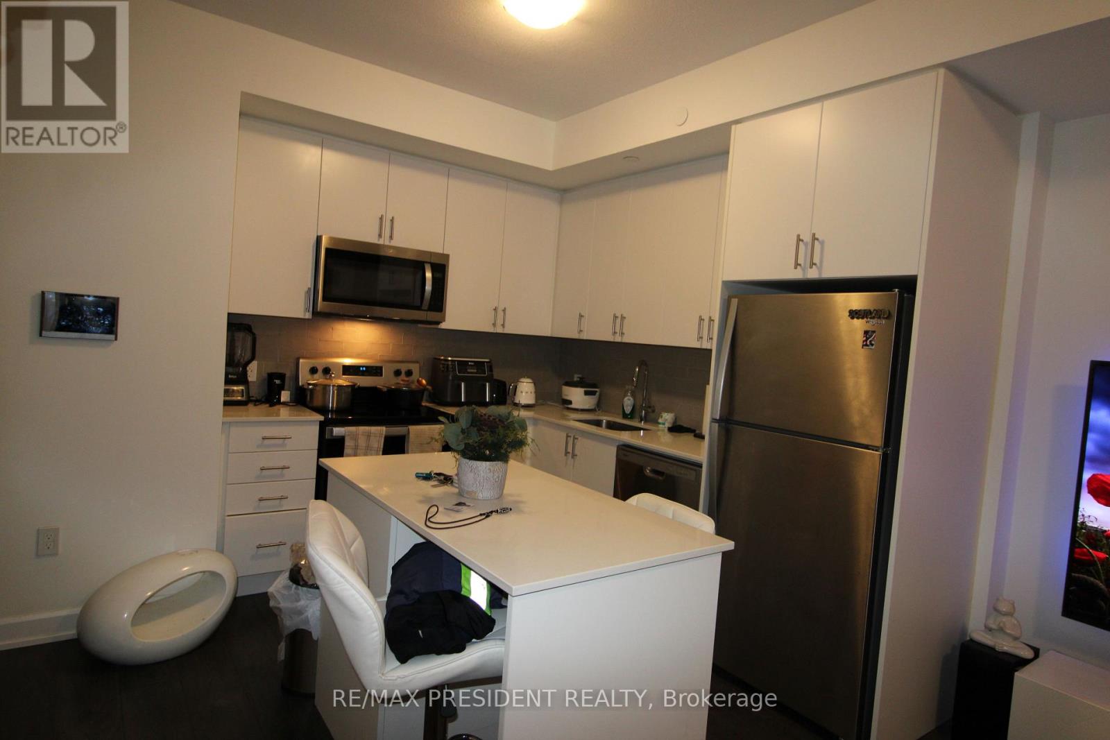 718 - 3220 William Coltson Avenue, Oakville, Ontario  L6H 7X9 - Photo 9 - W13113864