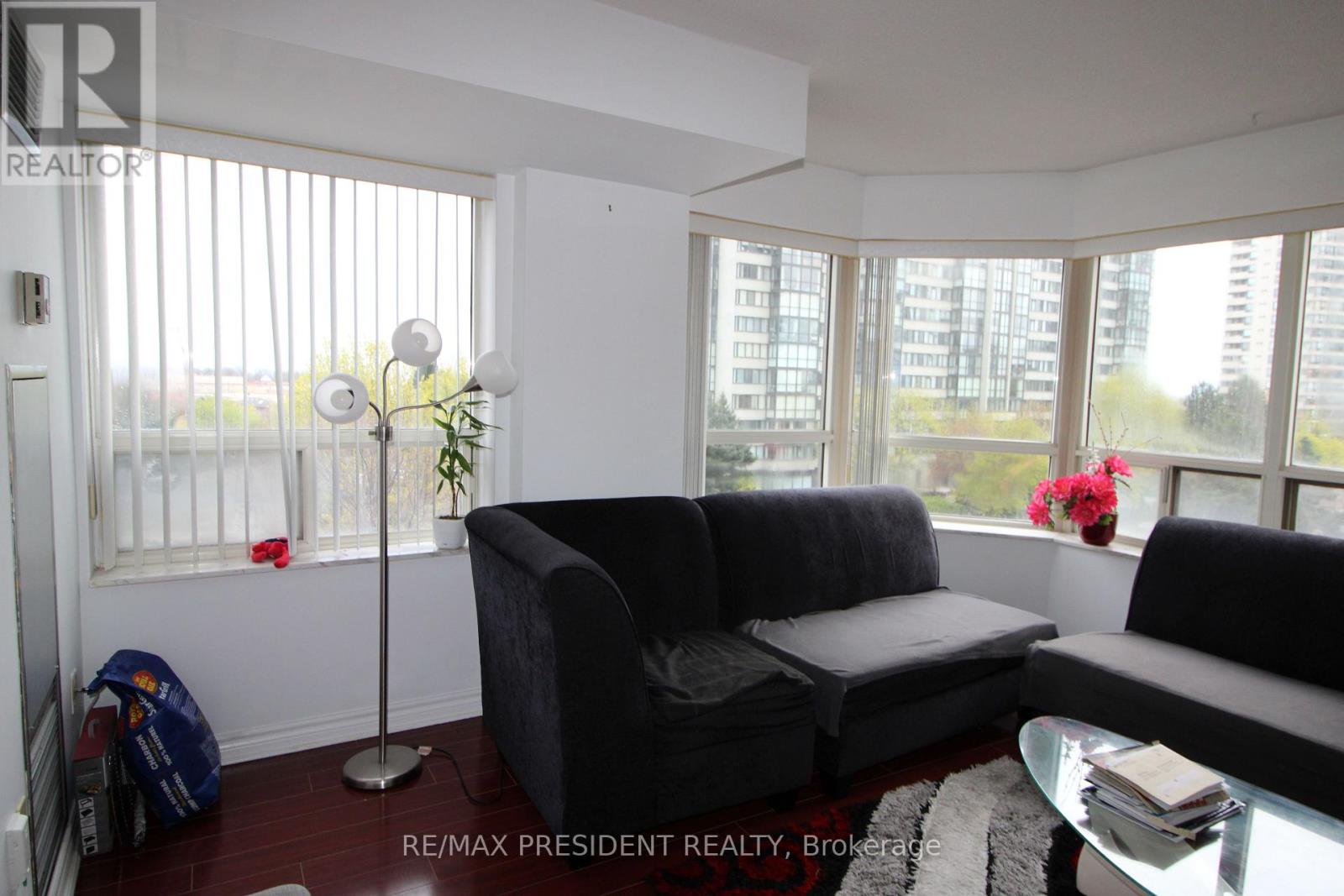 510 - 335 Webb Drive, Mississauga, Ontario  L5B 4A1 - Photo 5 - W13113888