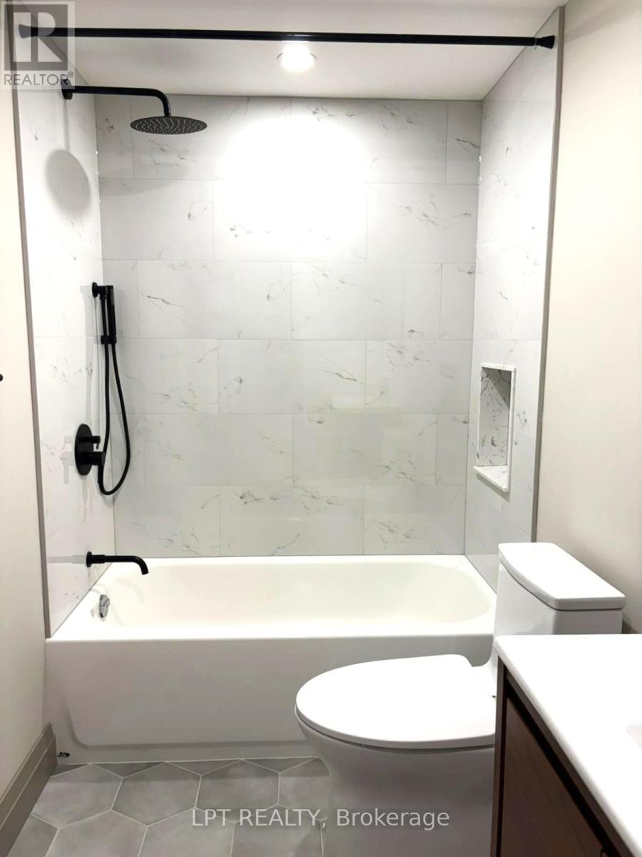 51 Enfield Avenue, Toronto, Ontario  M8W 1T6 - Photo 10 - W13113902