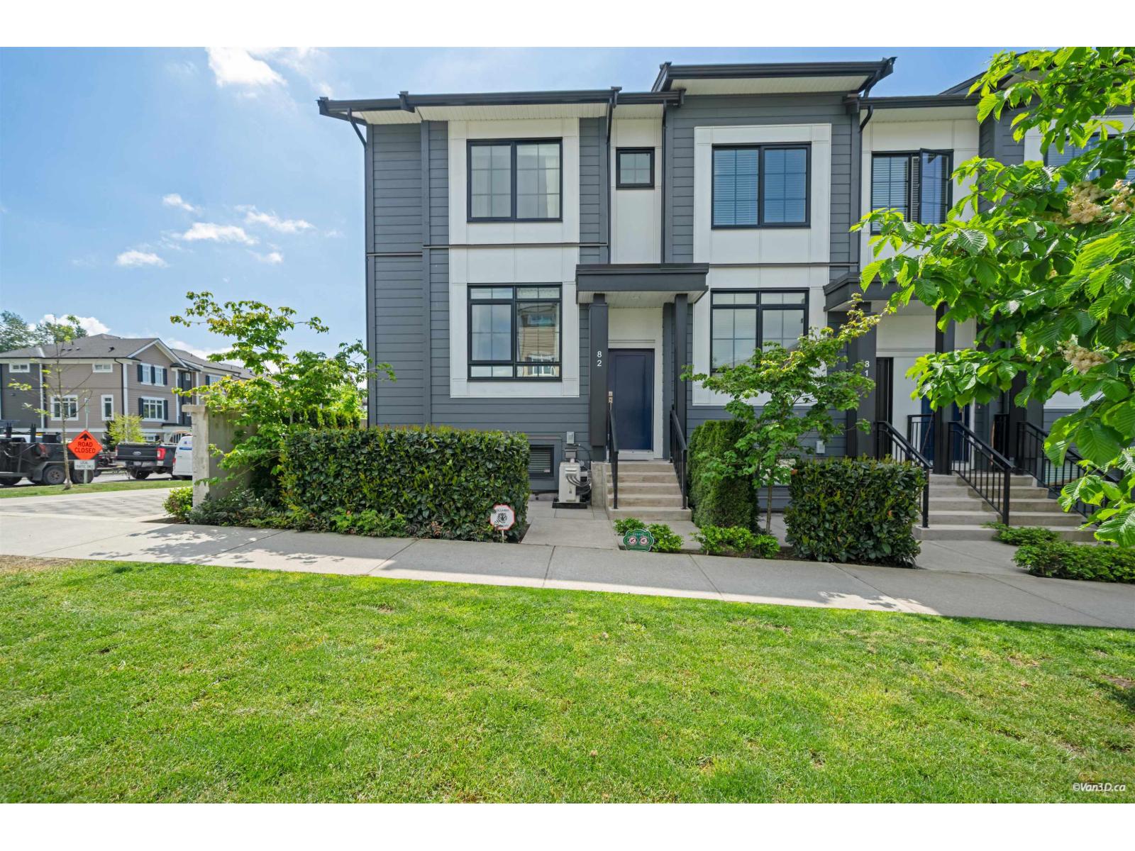 82 2075 Oak Meadows Drive, Surrey, British Columbia  V3Z 1J6 - Photo 1 - R3122324