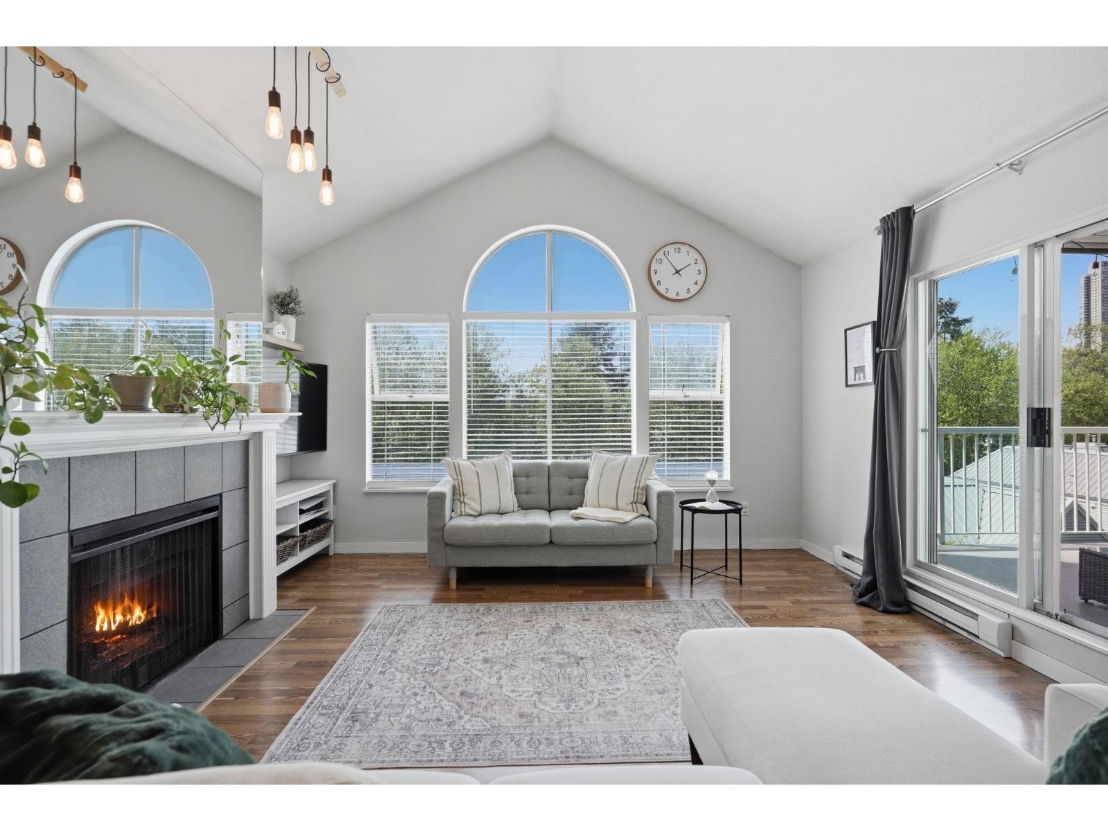 22 10070 137a Street, Surrey, British Columbia  V3T 5M6 - Photo 2 - R3122241