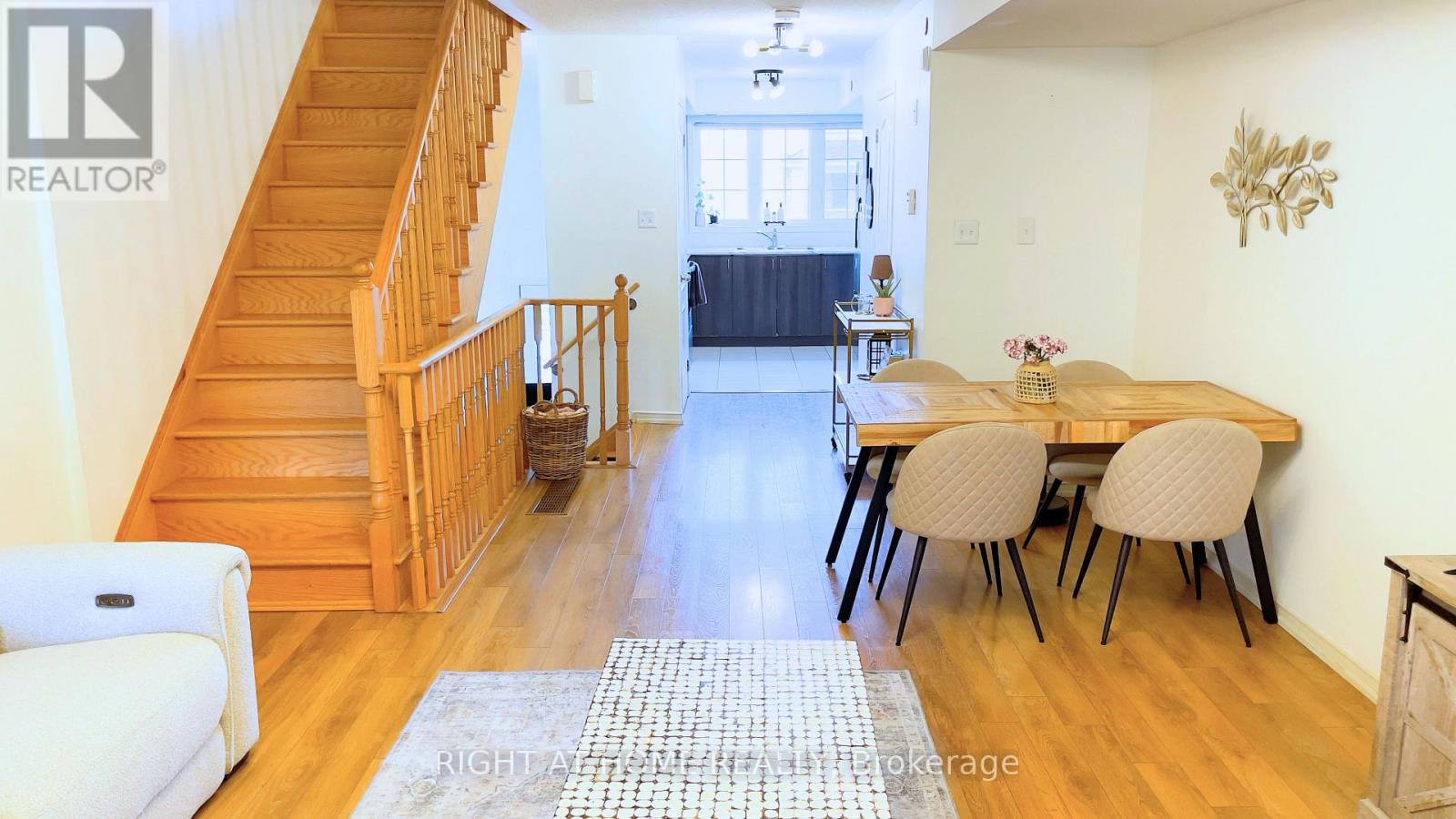 2372 Chevron Prince Path, Oshawa, Ontario  L1L 0K9 - Photo 10 - E13098758