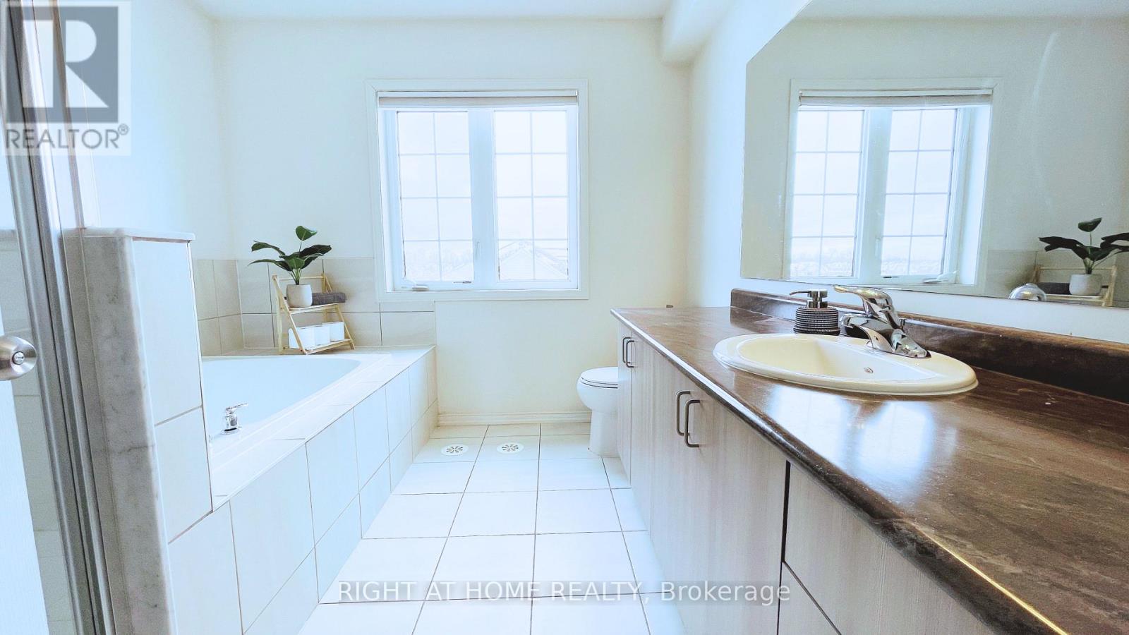 2372 Chevron Prince Path, Oshawa, Ontario  L1L 0K9 - Photo 28 - E13098758