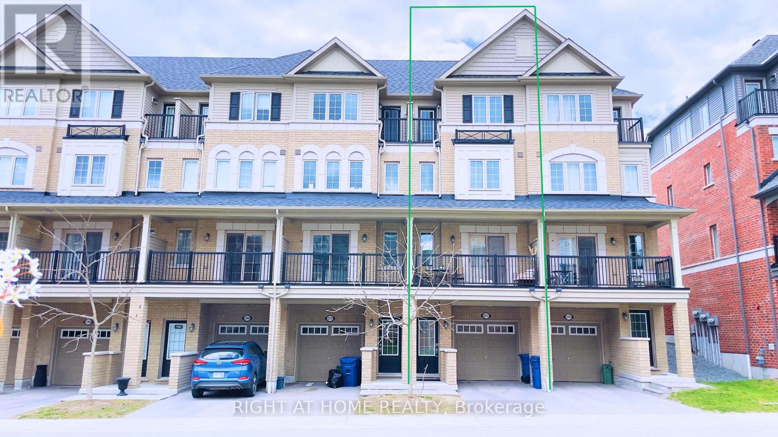 2372 Chevron Prince Path, Oshawa, Ontario  L1L 0K9 - Photo 2 - E13098758