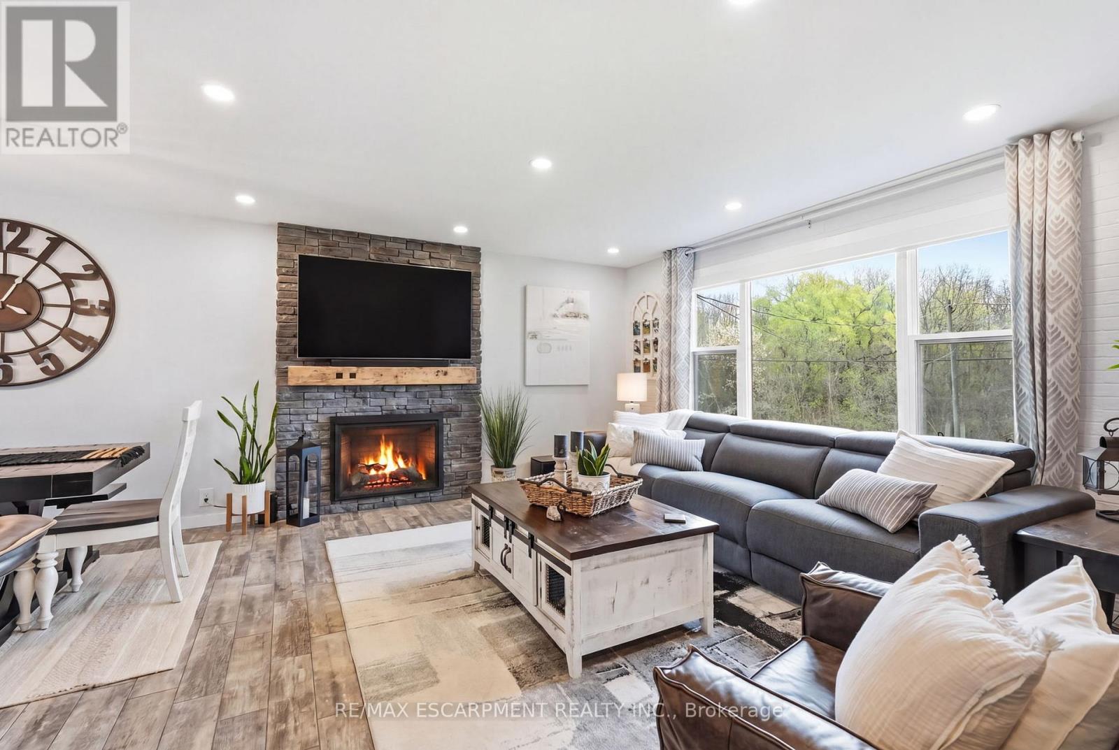 577 Harvest Road, Hamilton, Ontario  L9H 5K8 - Photo 7 - X13113850