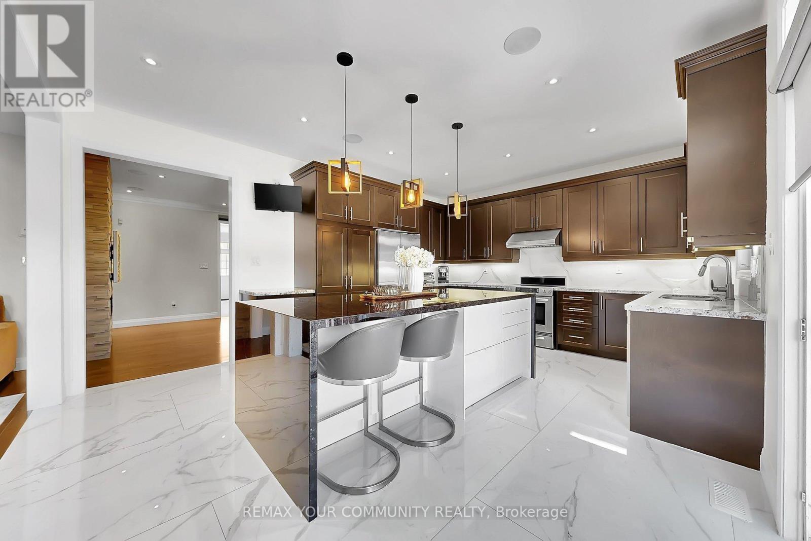 67 Trudeau Drive, Vaughan, Ontario  L4H 0B7 - Photo 11 - N12854054