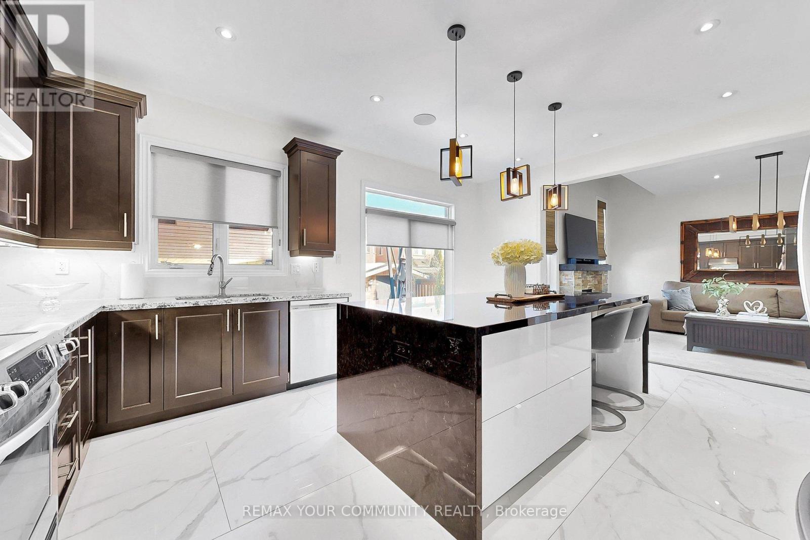 67 Trudeau Drive, Vaughan, Ontario  L4H 0B7 - Photo 13 - N12854054
