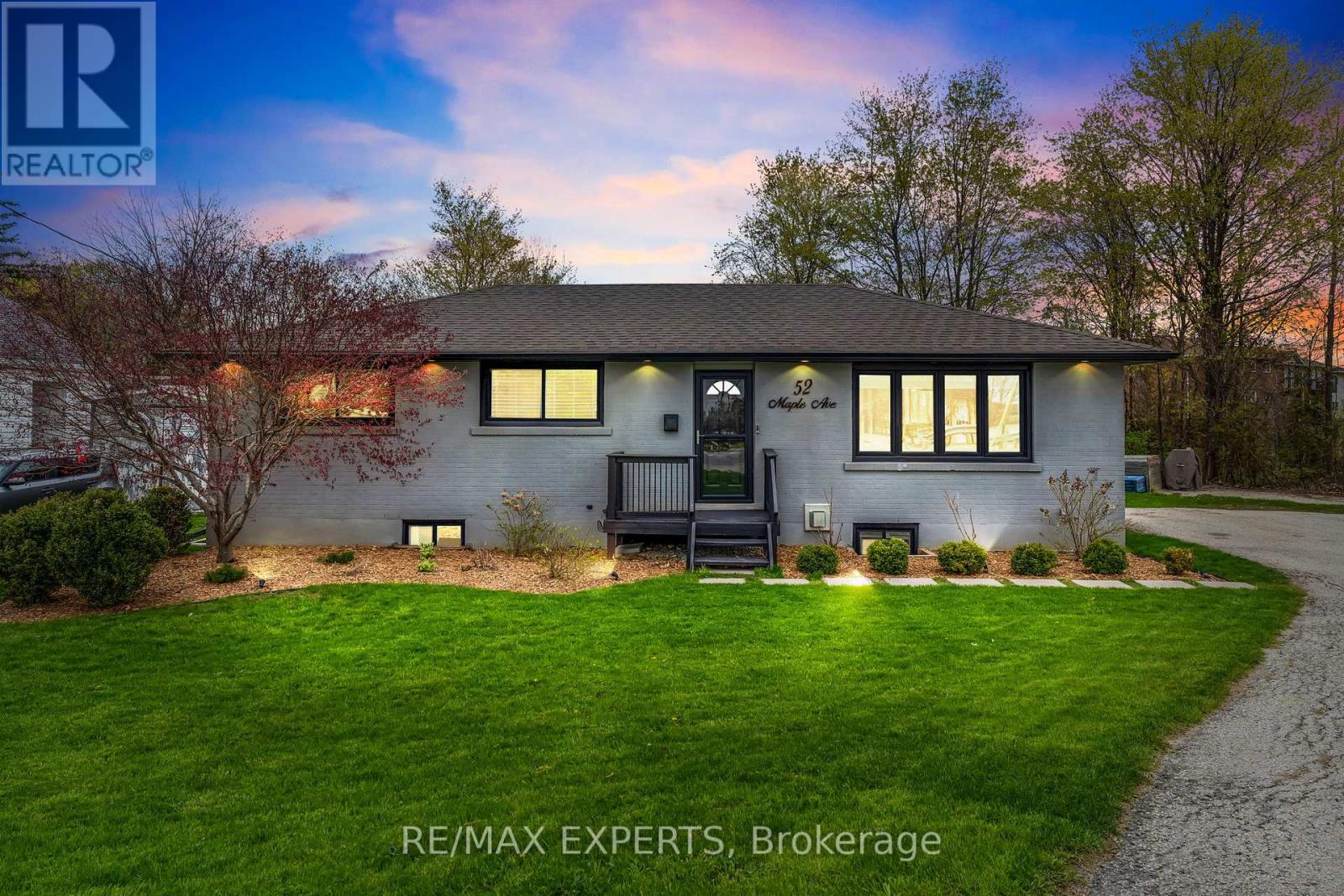 52 MAPLE AVENUE, Halton Hills, Ontario