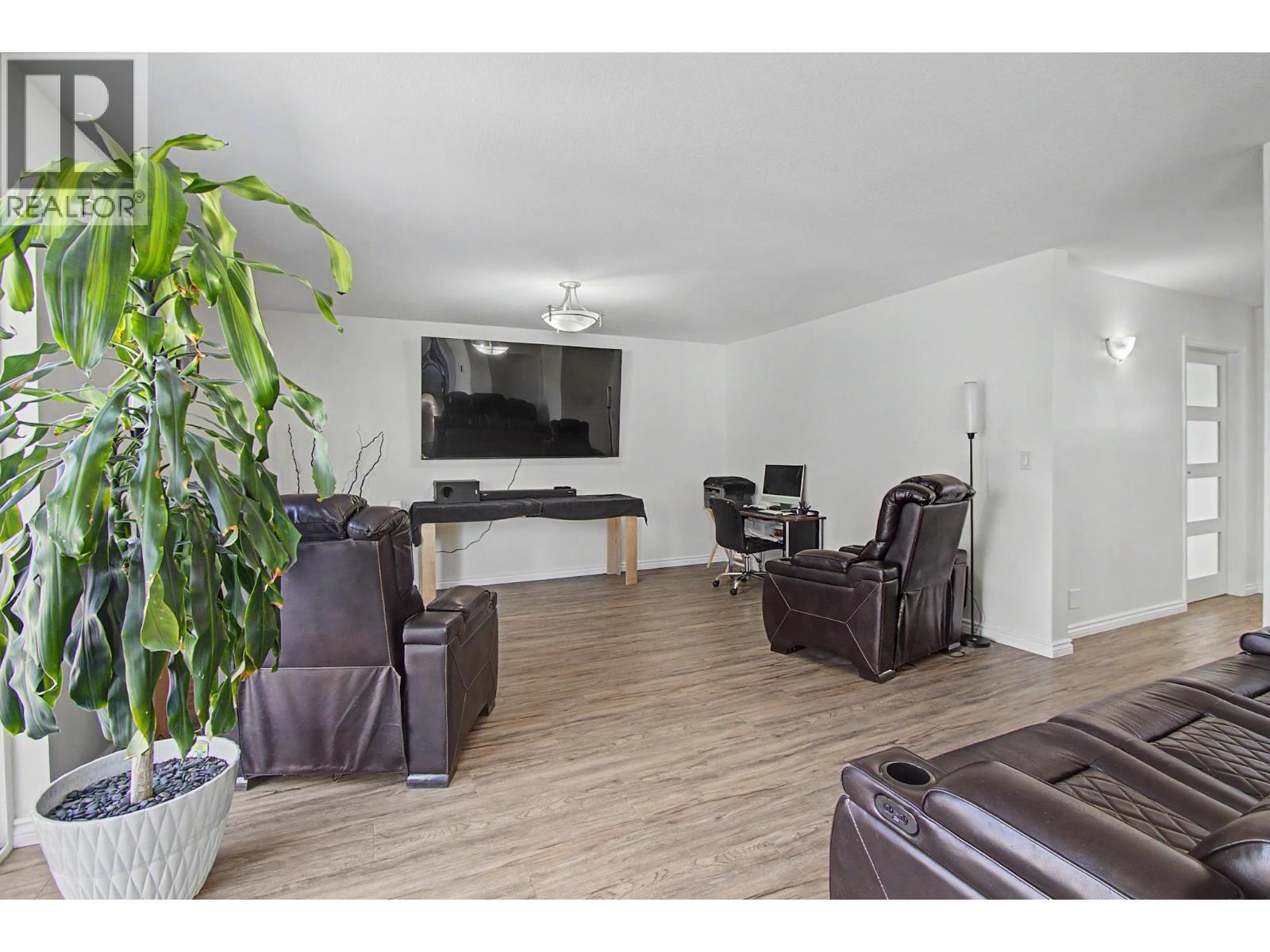 5958 Kovachich Drive, Prince George, British Columbia  V2N 6S9 - Photo 14 - R3122205
