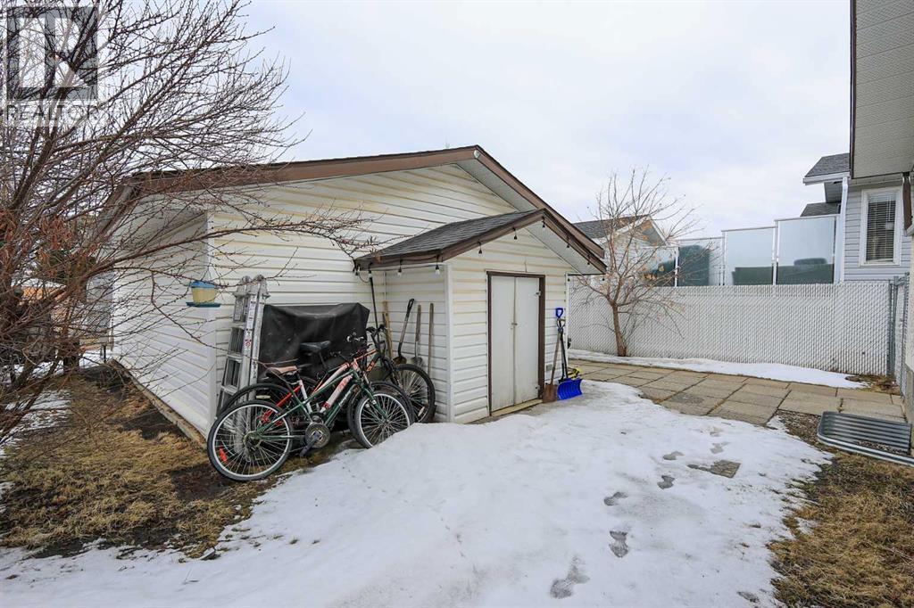 56 Elder Street, Red Deer, Alberta  T4R 2C6 - Photo 5 - A2300175