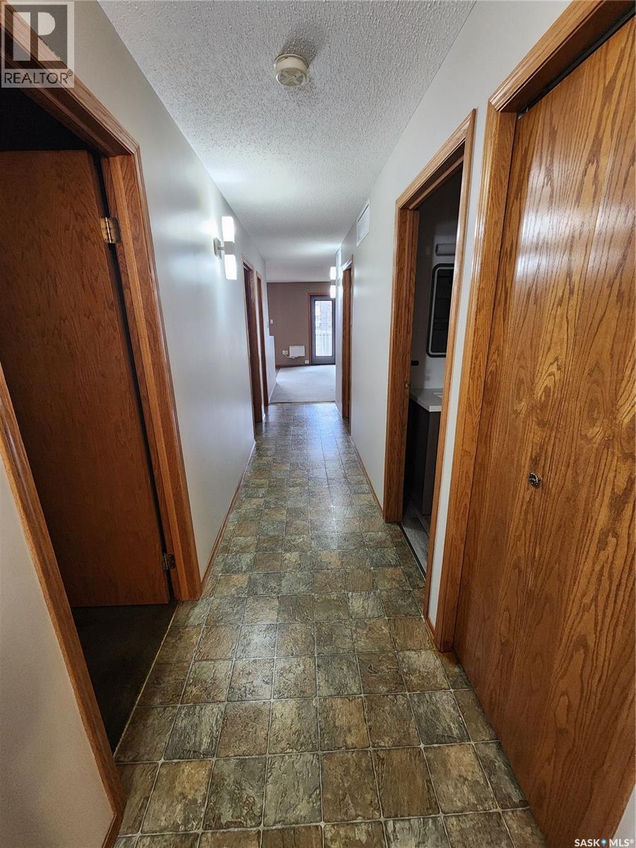 101 12 Cundall Drive, Estevan, Saskatchewan  S4A 1T1 - Photo 12 - SK035654